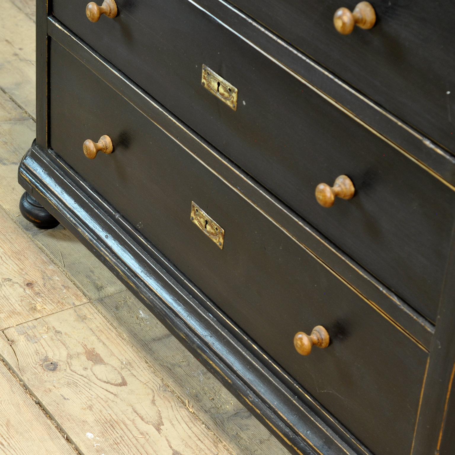 Pine Chest of Drawers, 1910s For Sale 4