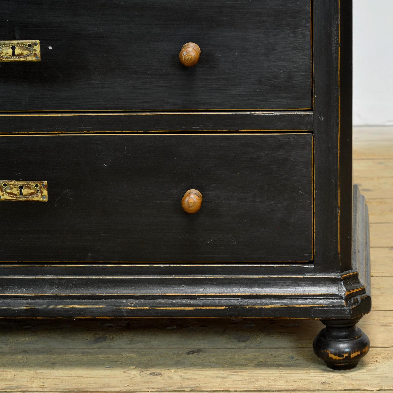 Pine Chest of Drawers, 1910s For Sale 6