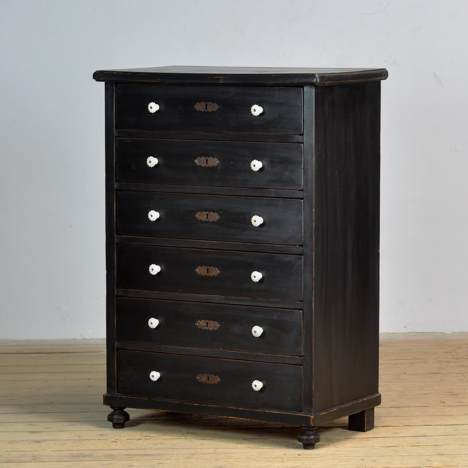 Hungarian Pine Chest of Drawers, 1910s For Sale