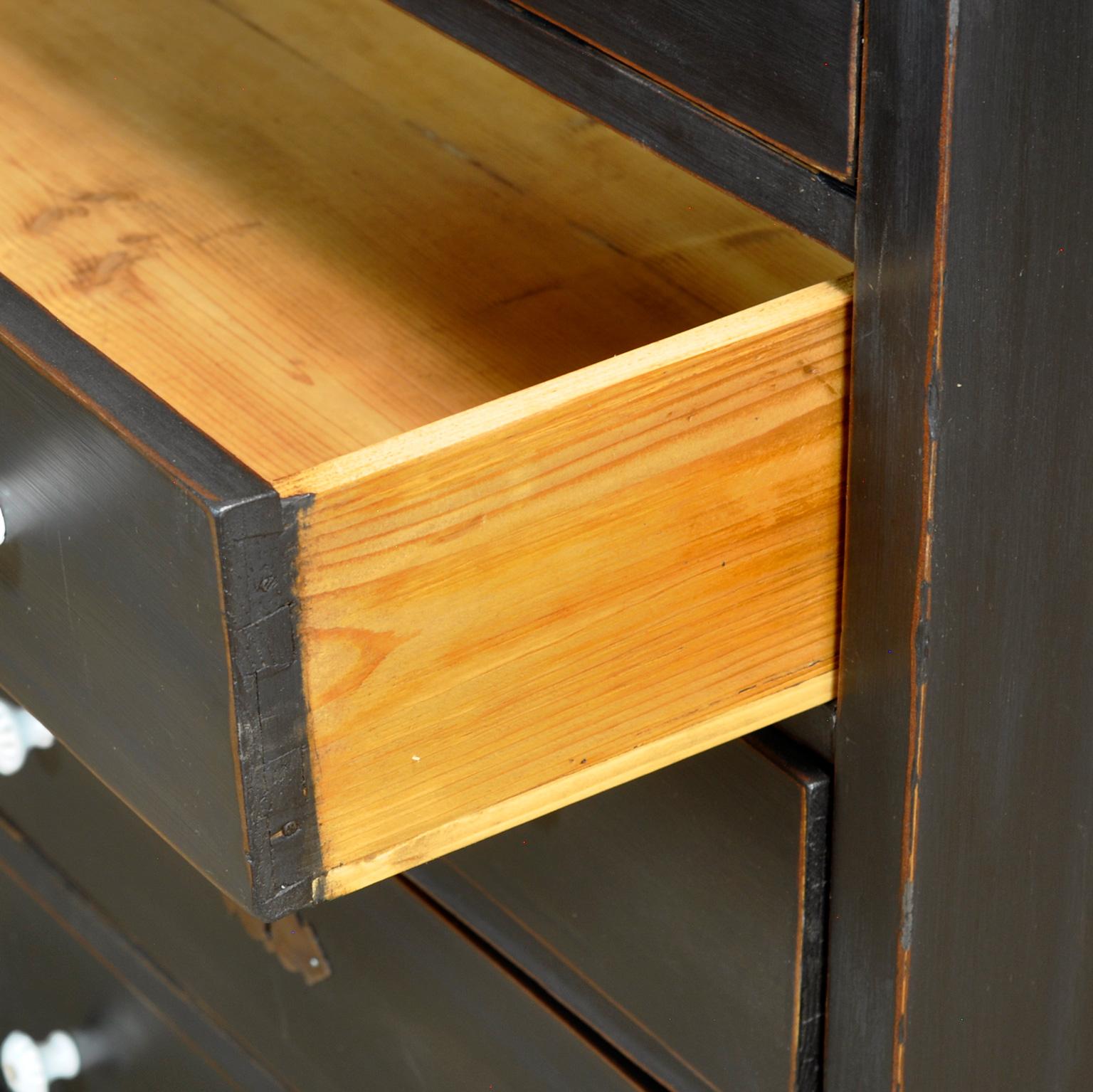 Pine Chest of Drawers, 1910s In Good Condition For Sale In Amsterdam, Noord Holland