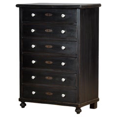 Commodes and Chests of Drawers