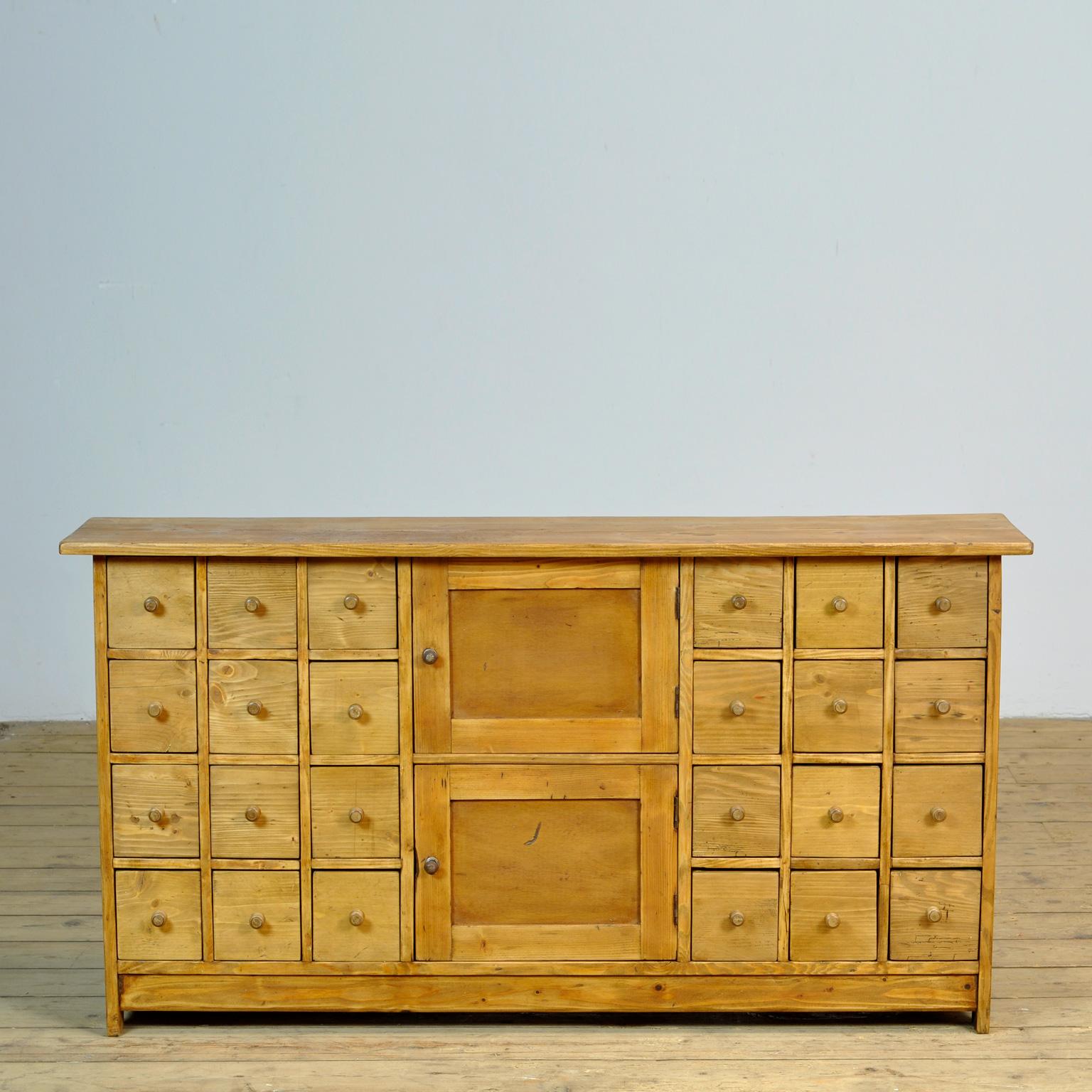 Pine Chest of Drawers, 1940s In Good Condition In Amsterdam, Noord Holland