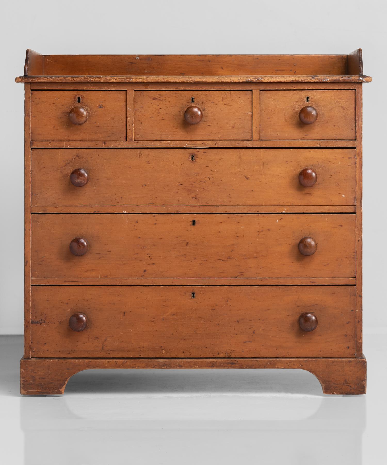 pine chest of drawers
