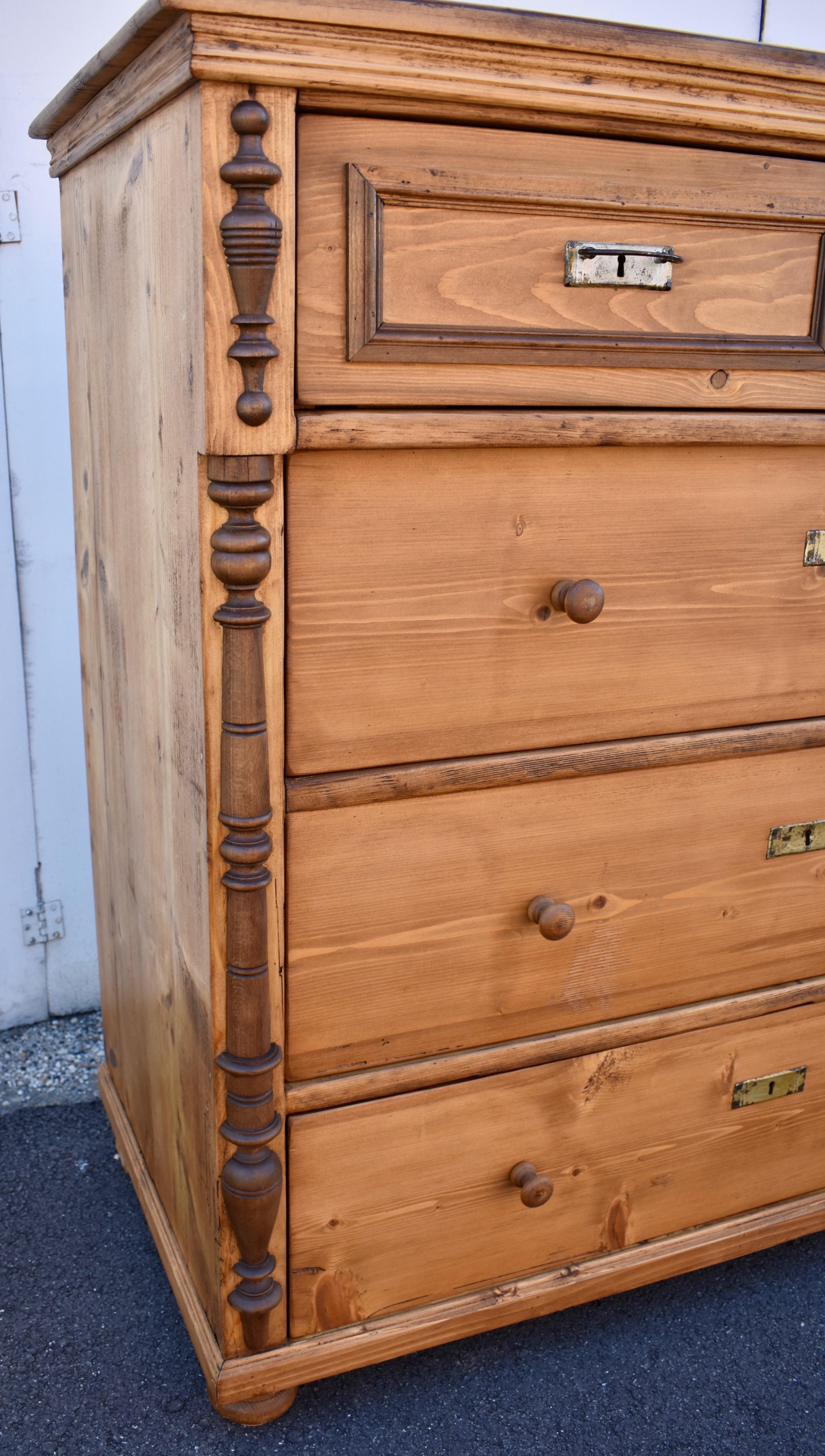 Pine Chest of Five Drawers For Sale 4