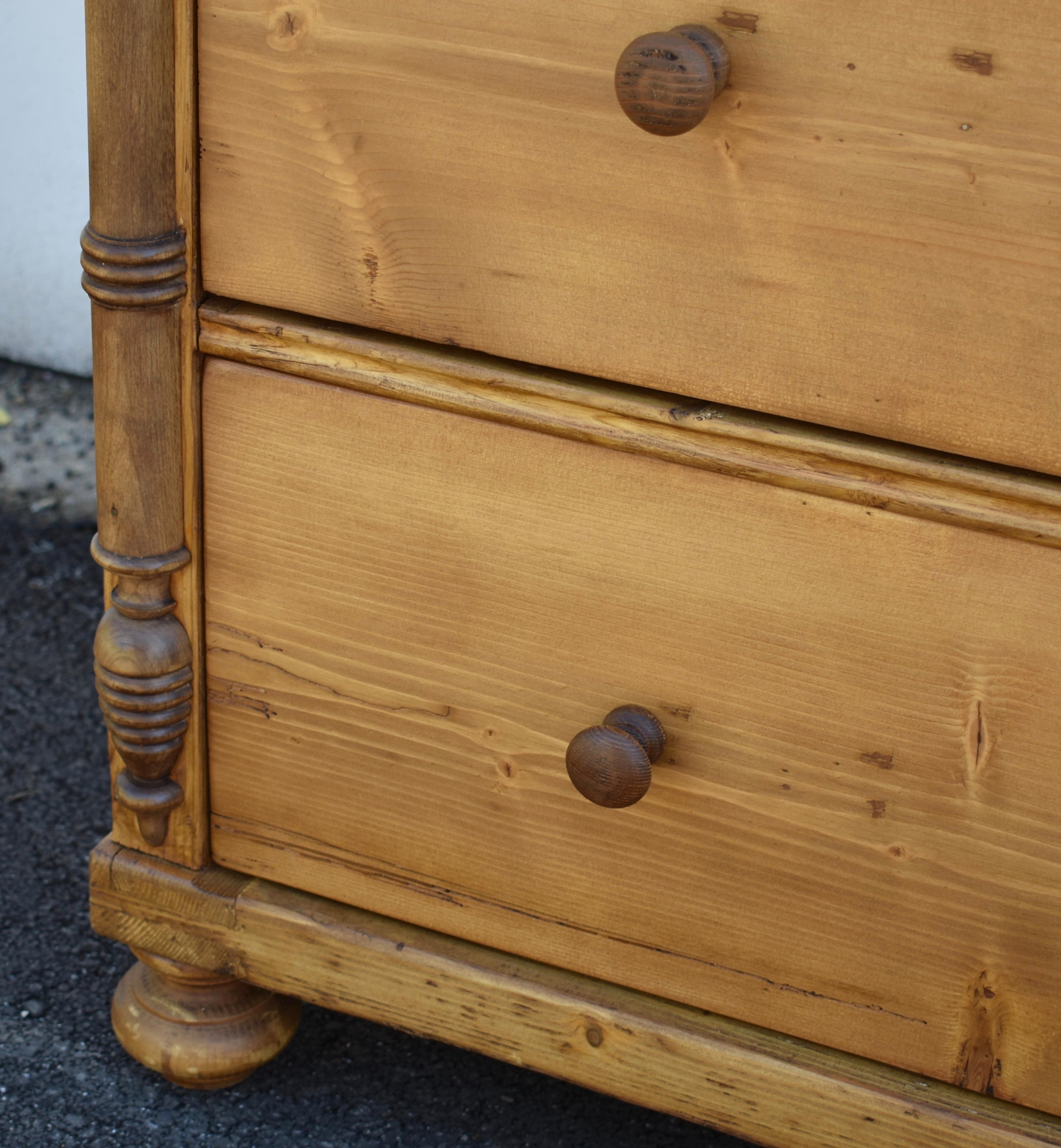 Pine Chest of Five Drawers 6