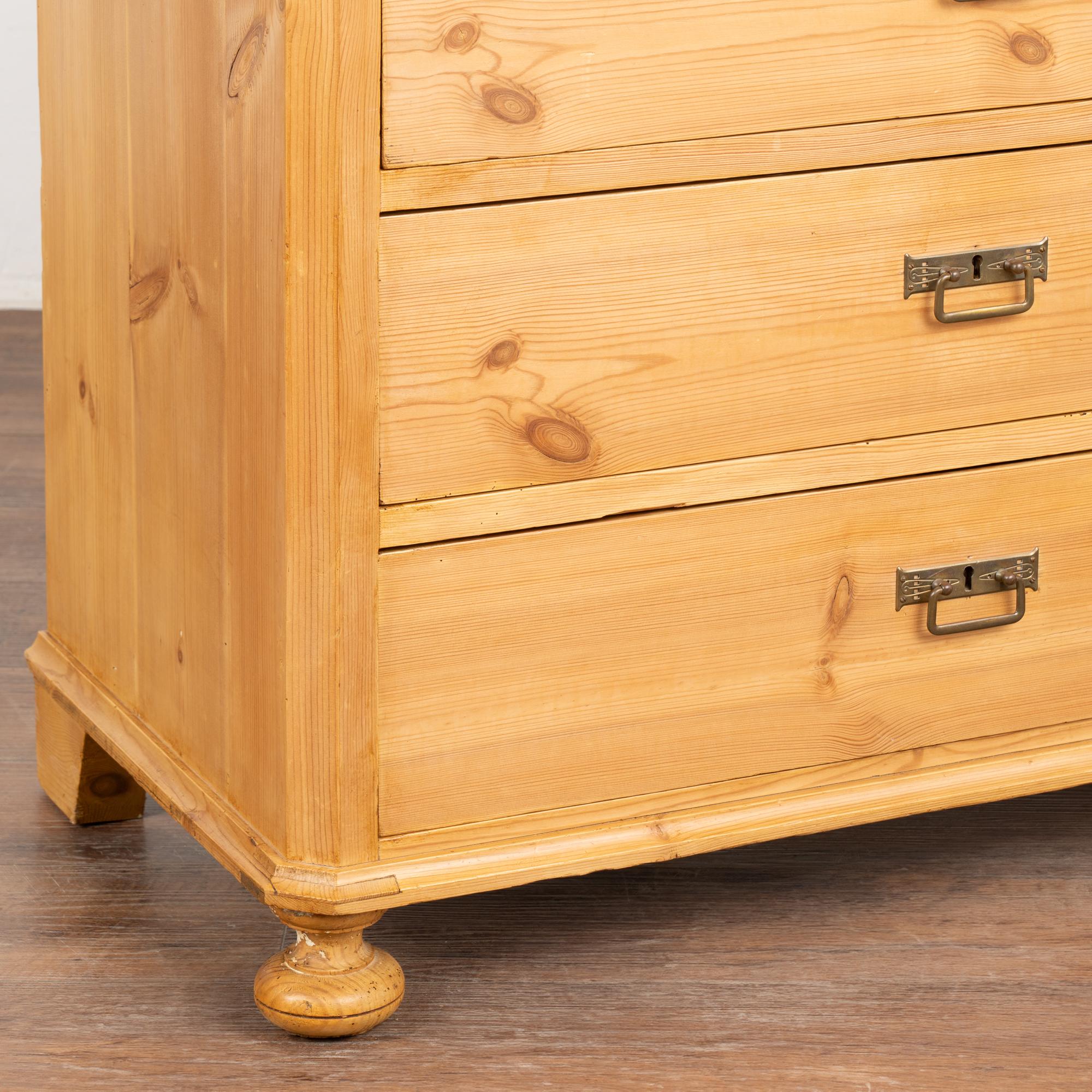 Pine Chest of Four Drawers, Denmark circa 1880 For Sale 1