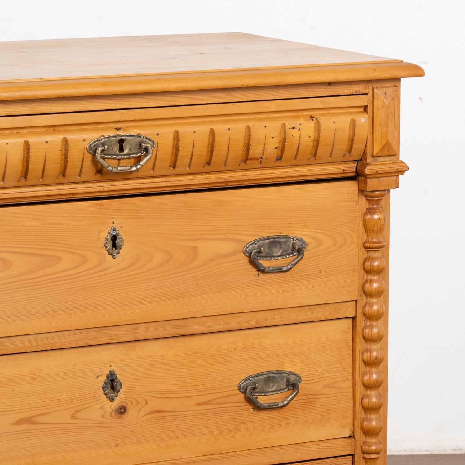Pine Chest of Four Drawers, Denmark circa 1900 For Sale 1