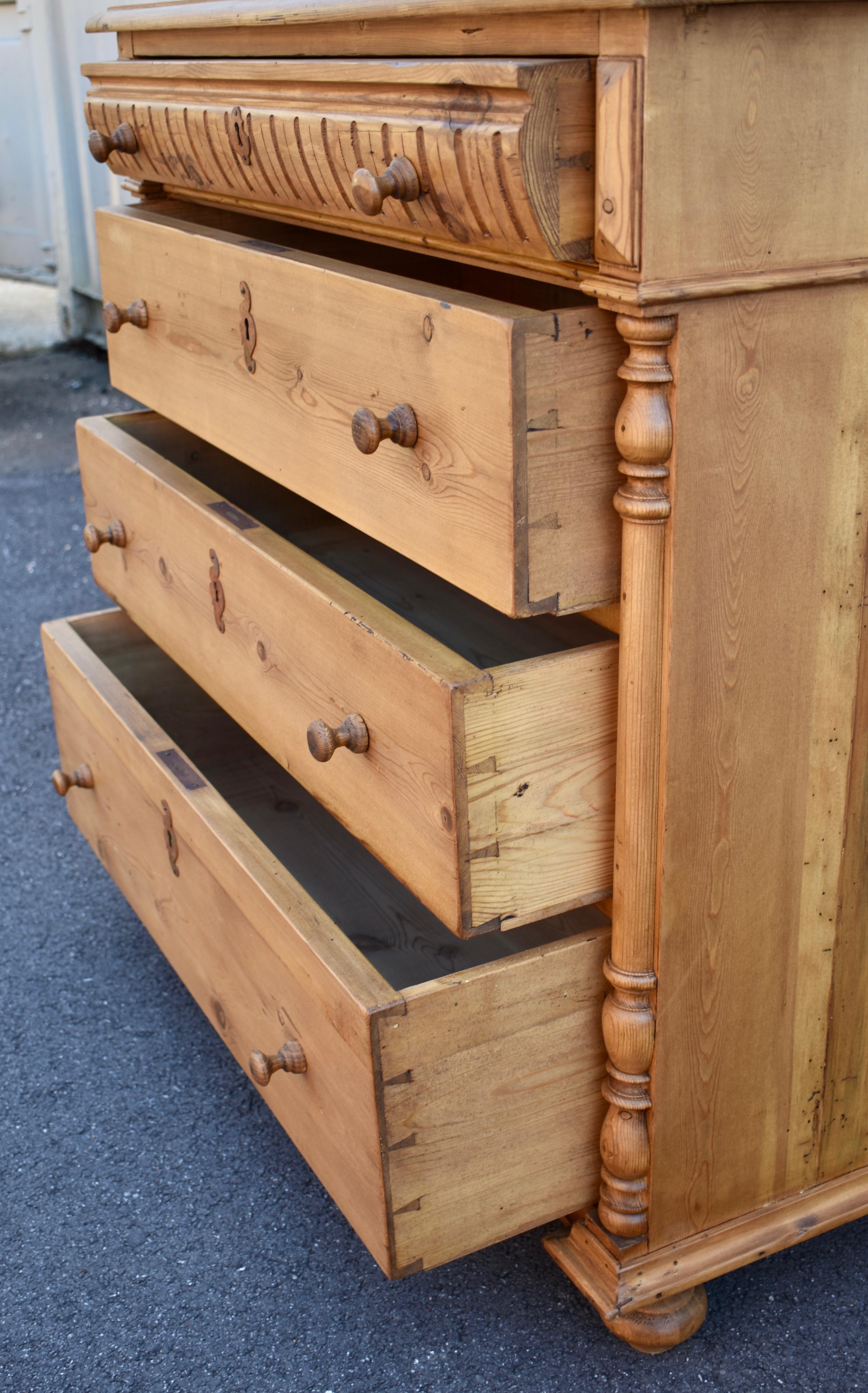 Pine Chest of Four Drawers For Sale 3