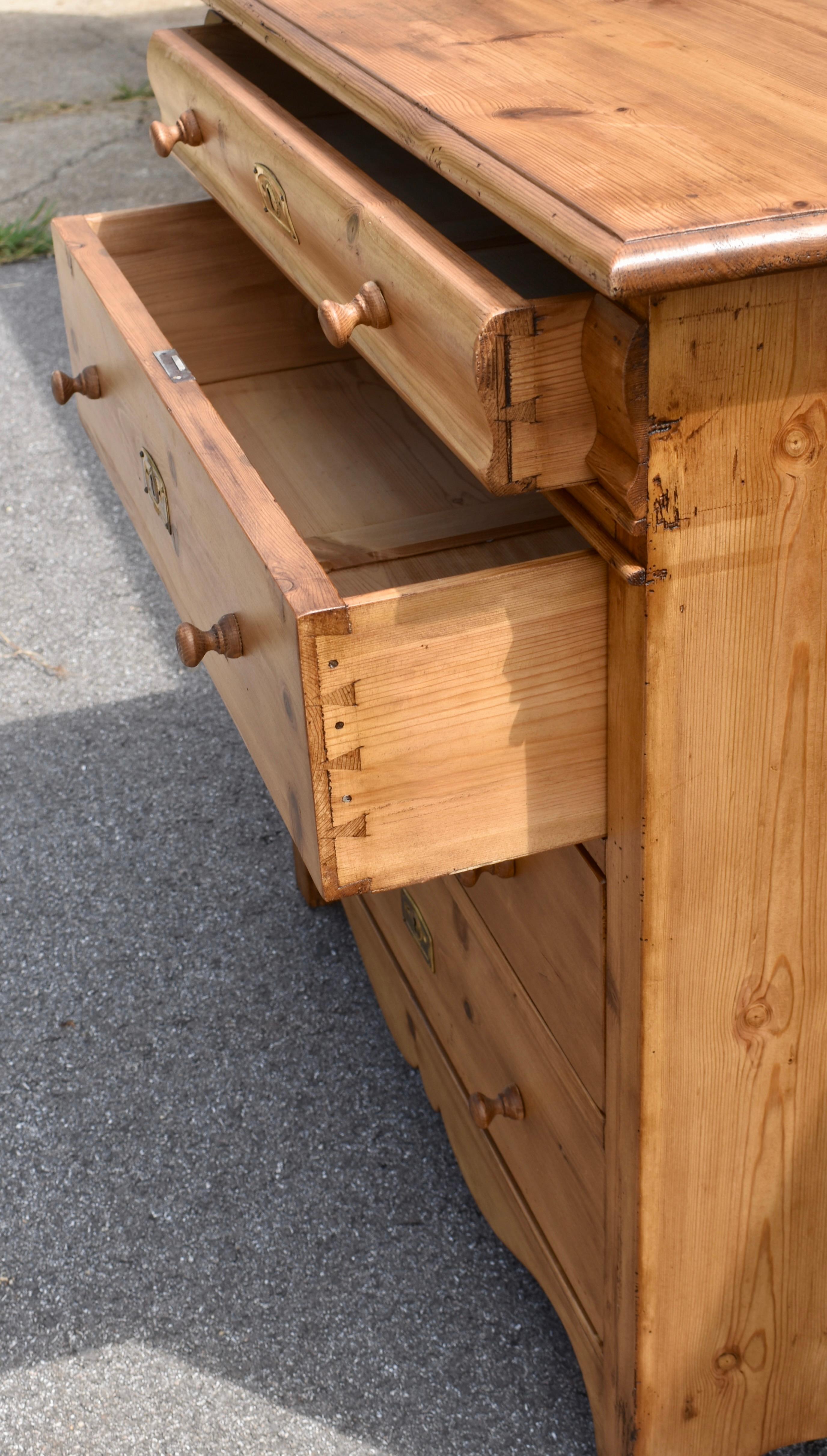 Pine Chest of Four Drawers For Sale 3