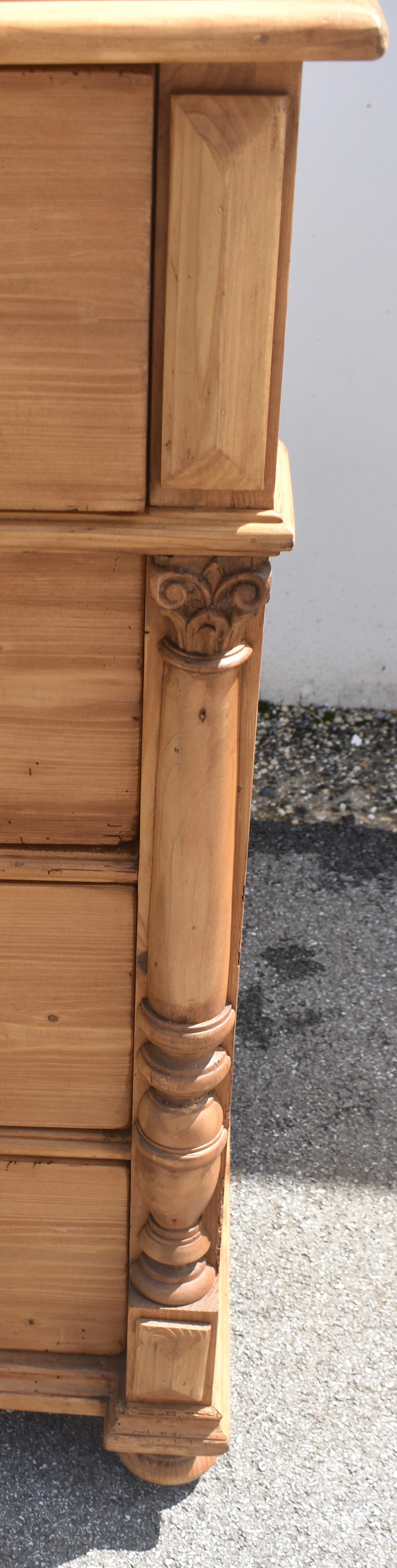 Pine Chest of Four Drawers For Sale 3