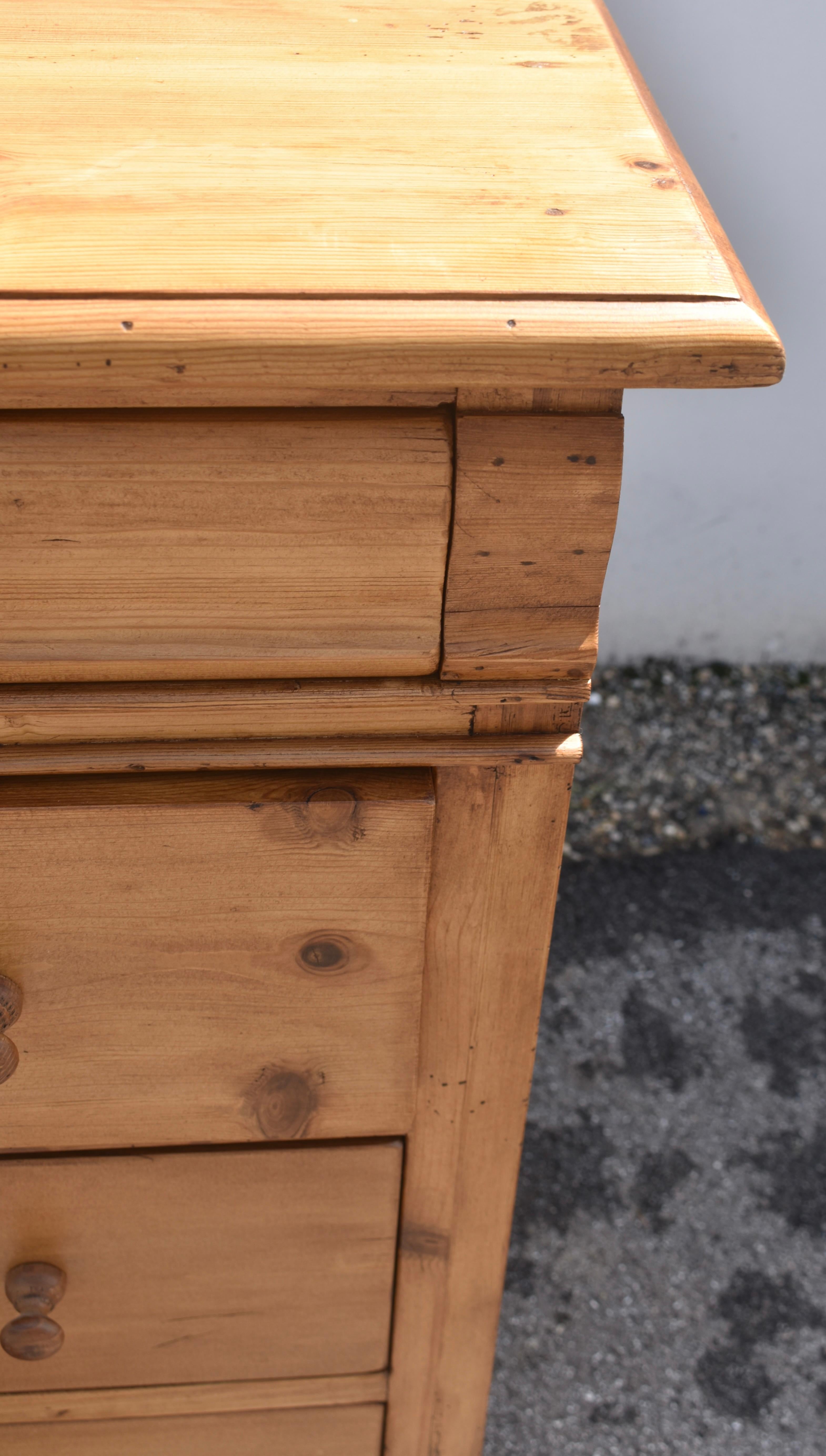 Pine Chest of Four Drawers For Sale 8