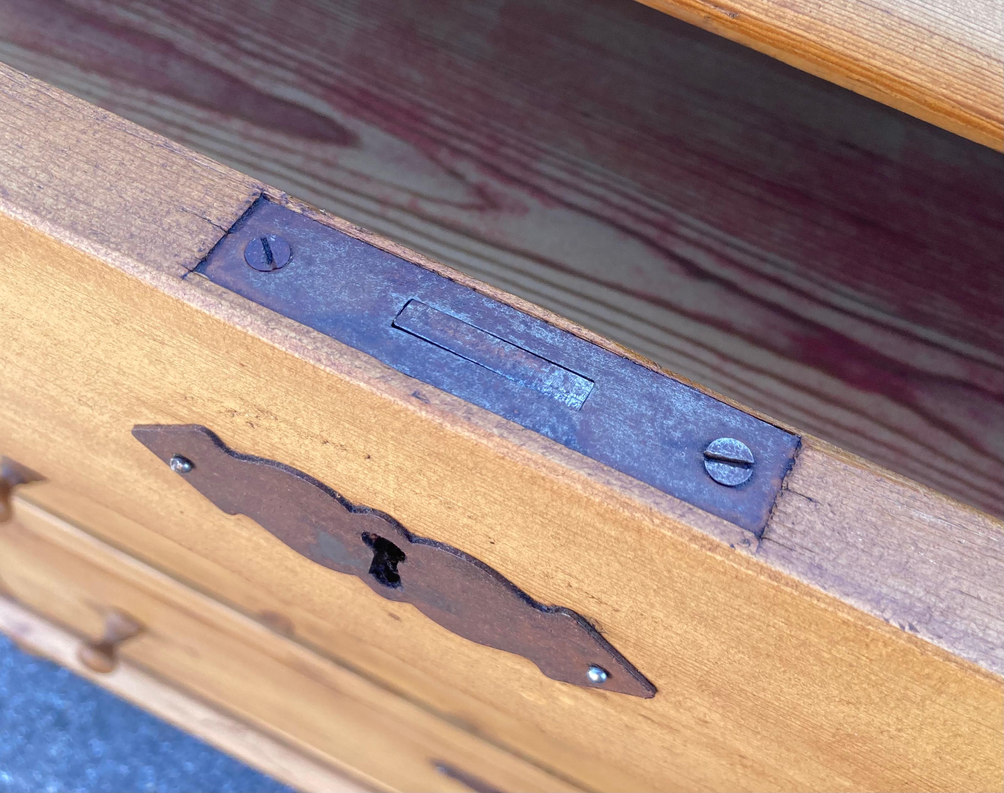 Pine Chest of Four Drawers For Sale 8