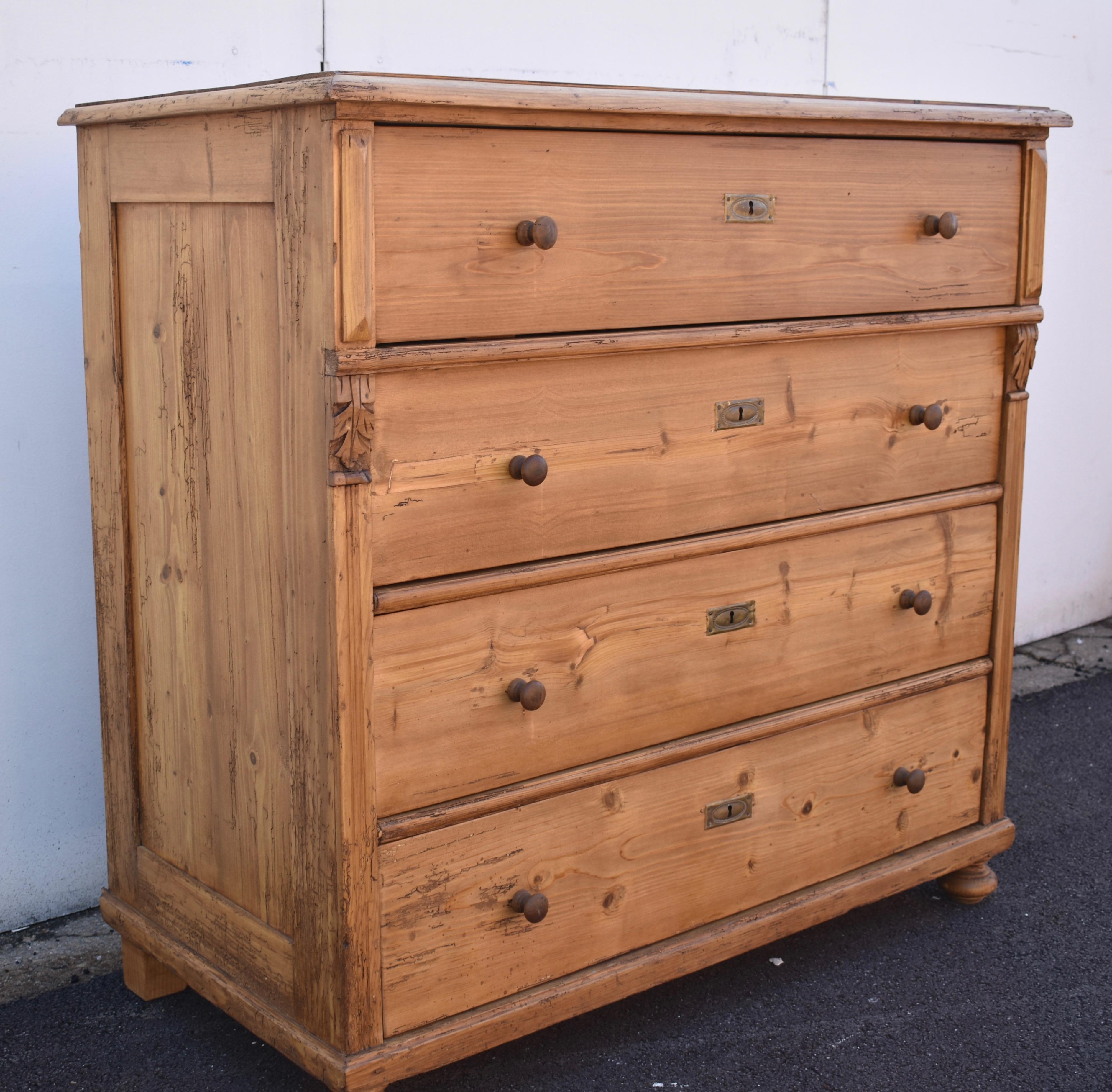 Victorian Pine Chest of Four Drawers