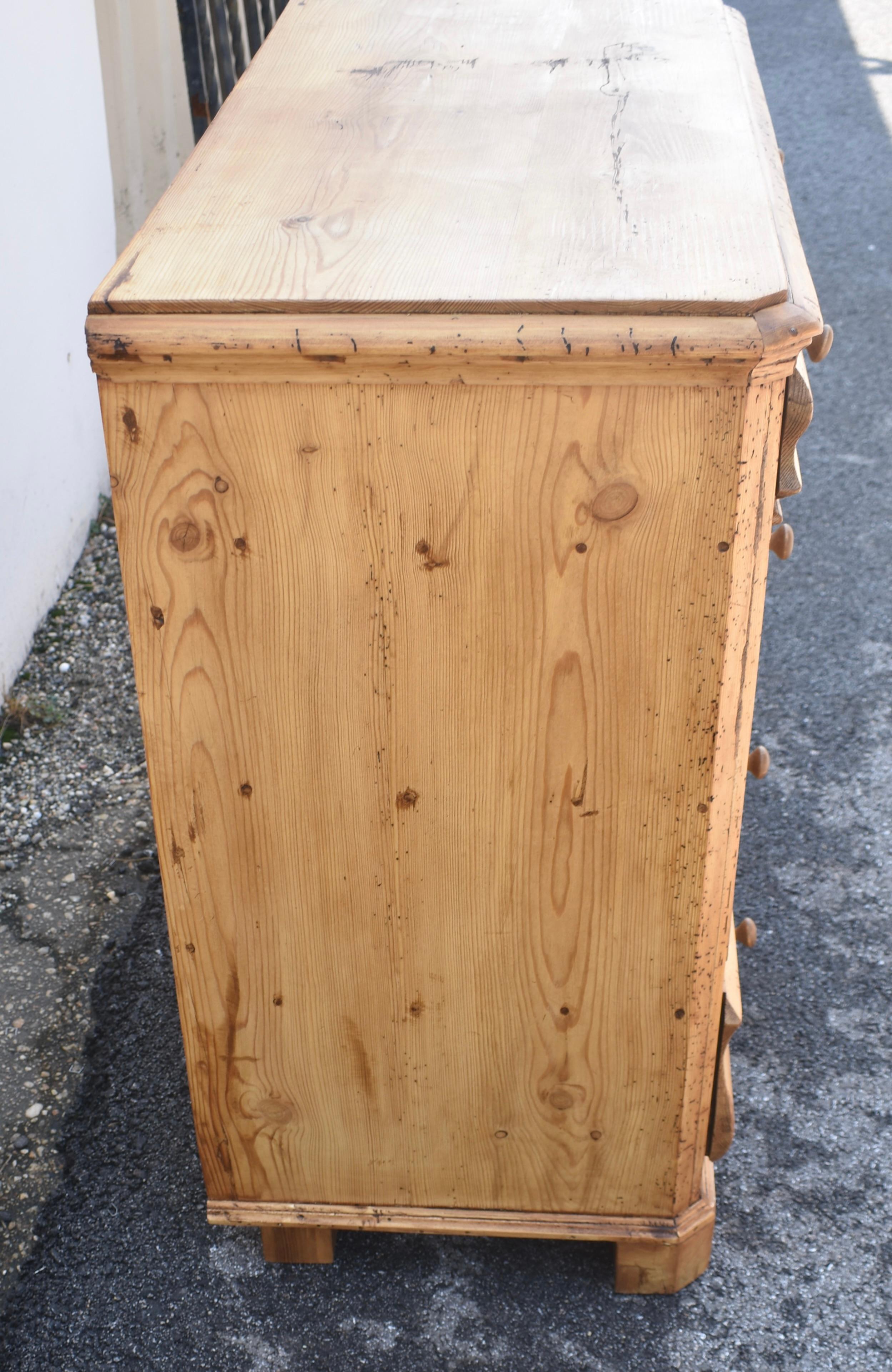 Polished Pine Chest of Four Drawers For Sale