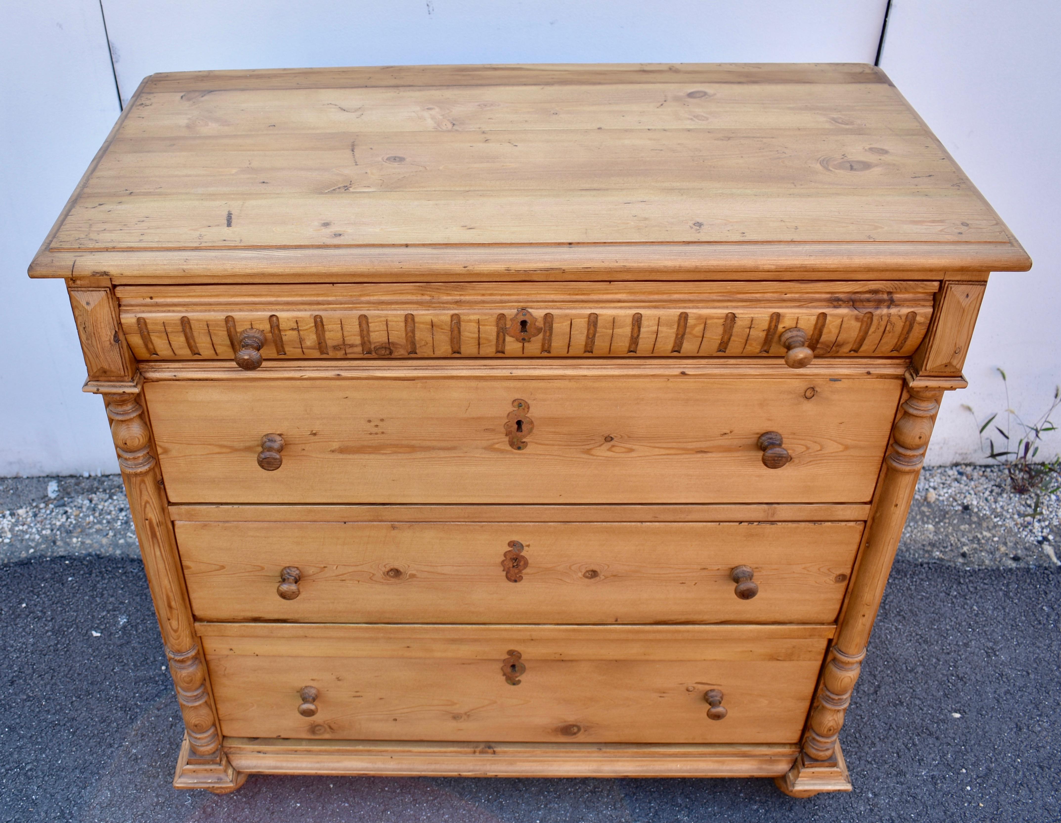 20th Century Pine Chest of Four Drawers For Sale