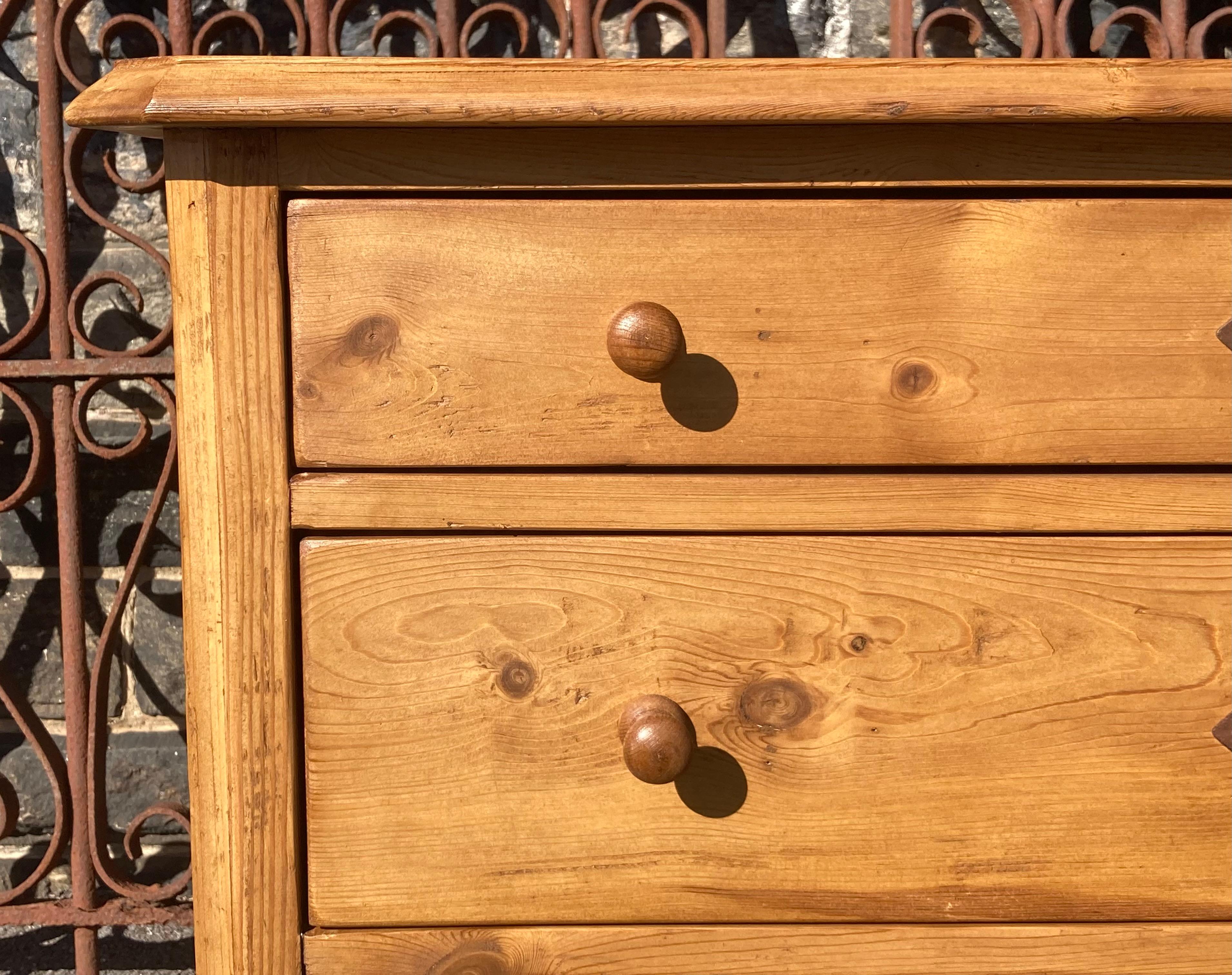 20th Century Pine Chest of Four Drawers For Sale