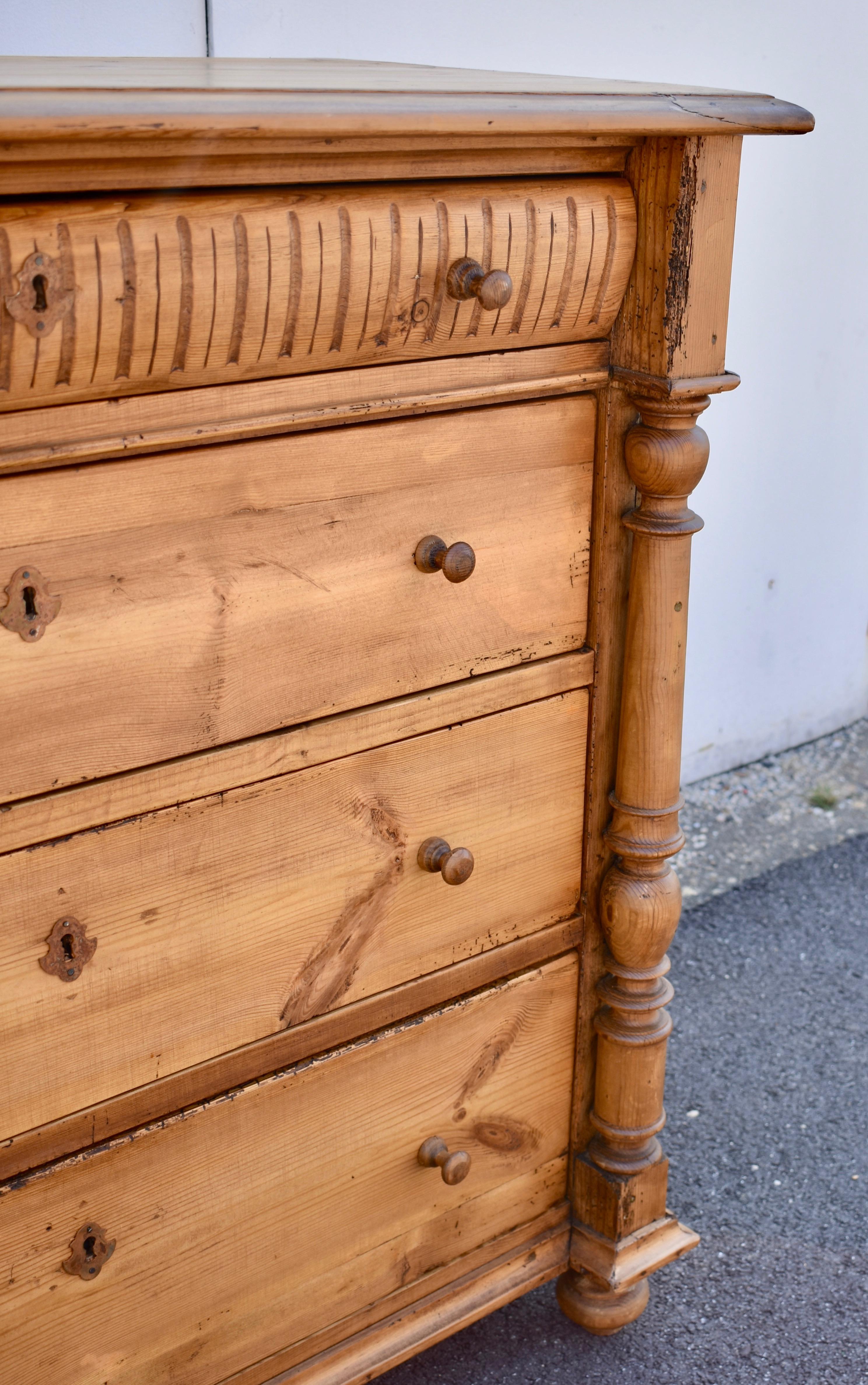 19th Century Pine Chest of Four Drawers For Sale