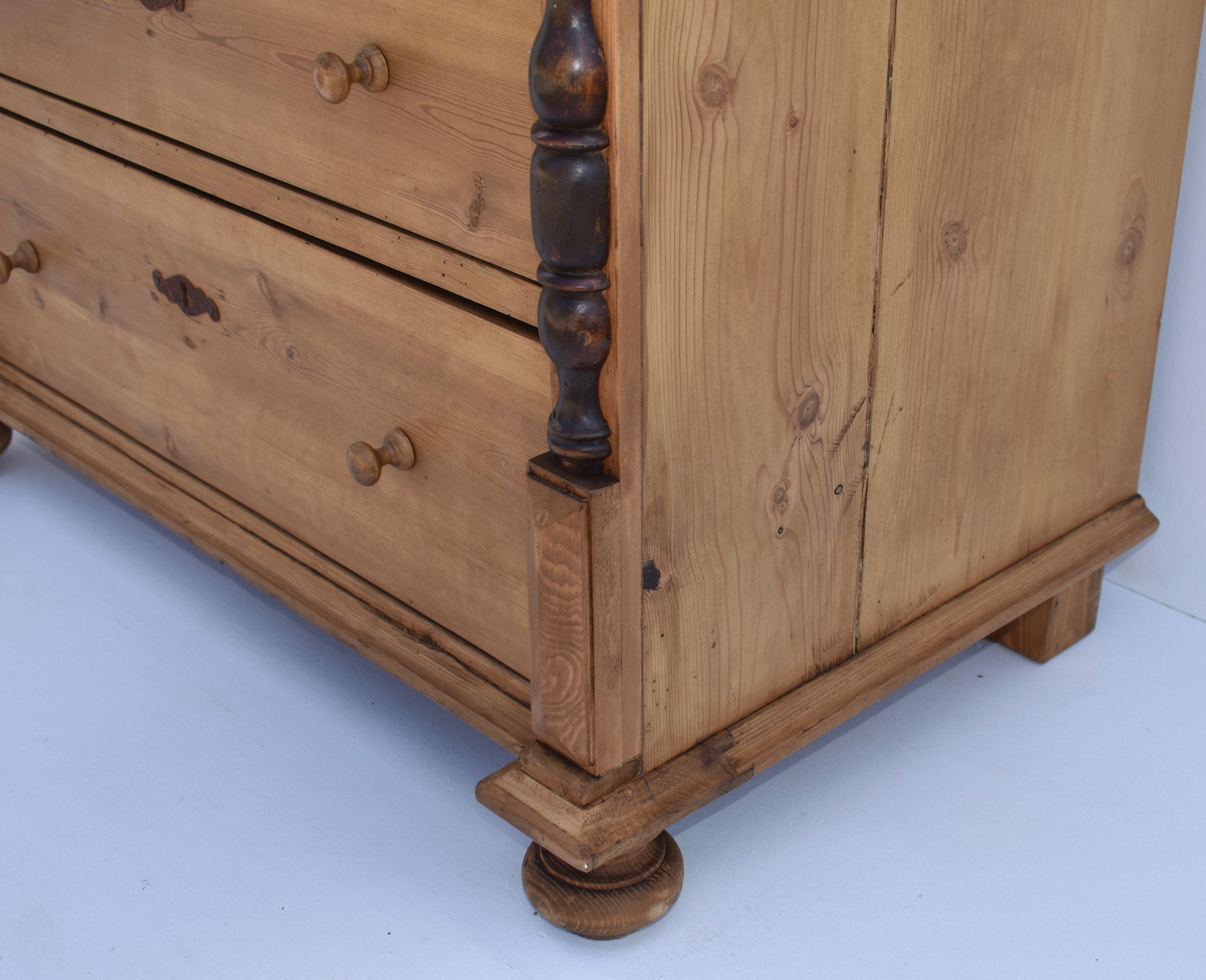 Pine Chest of Four Drawers 2