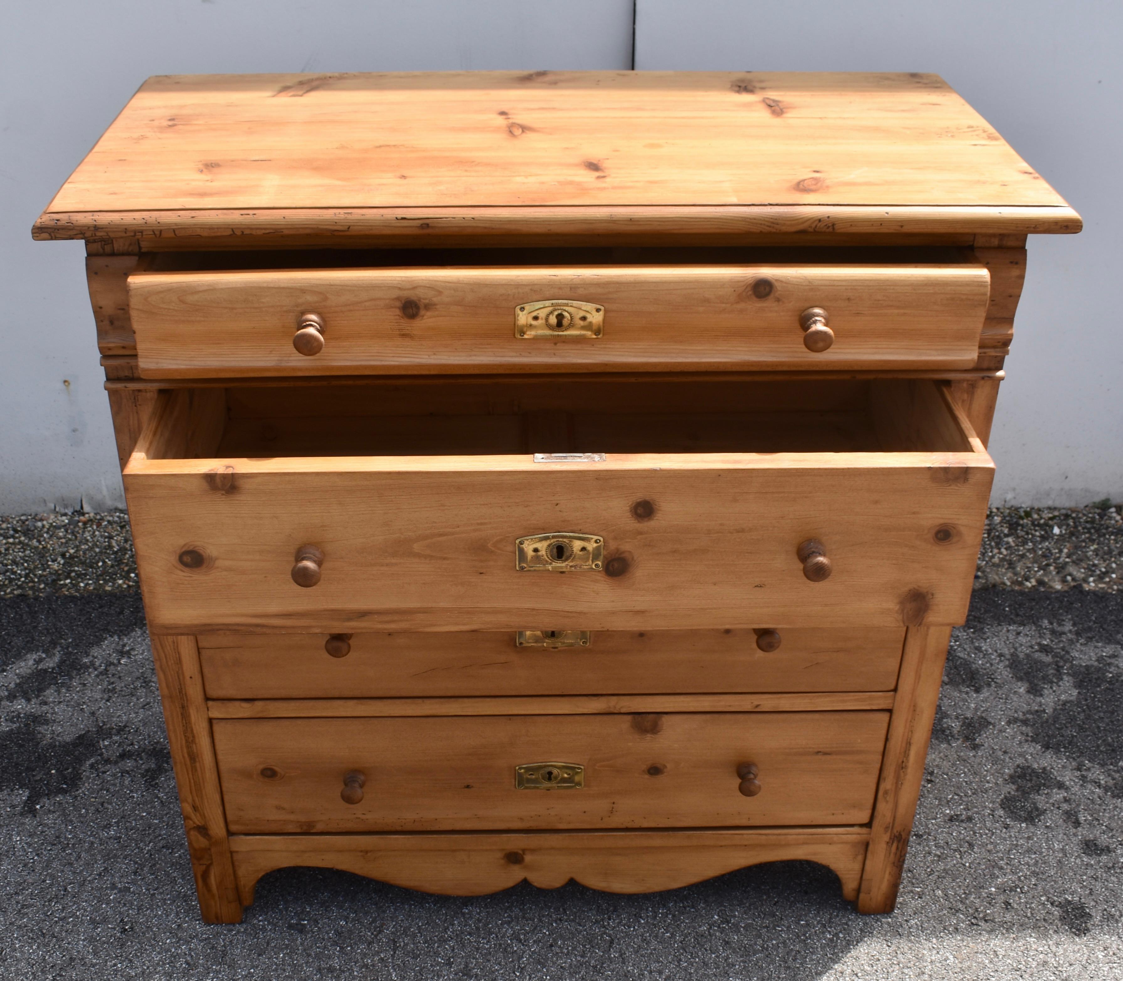 Pine Chest of Four Drawers For Sale 2