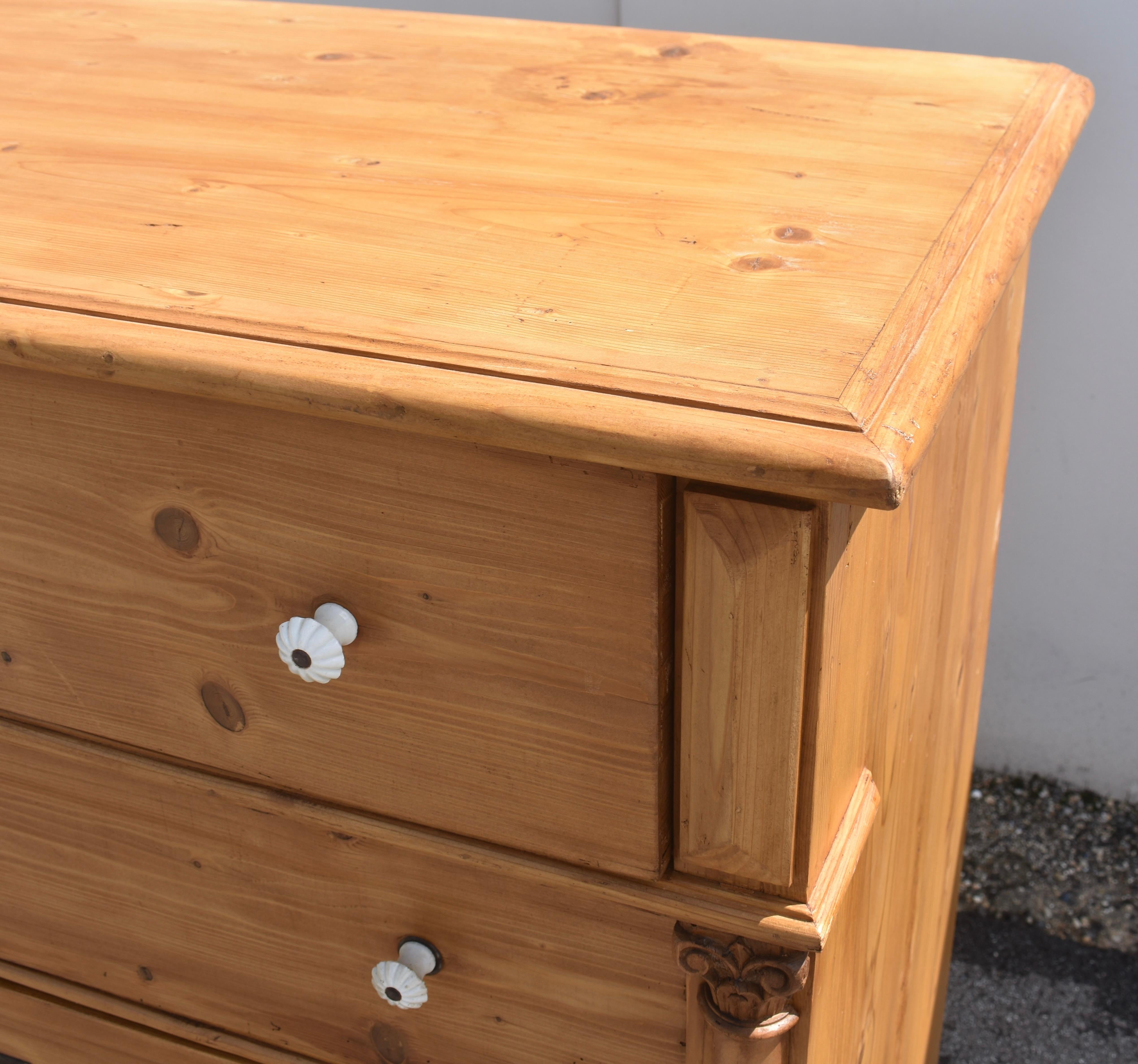 Pine Chest of Four Drawers For Sale 2