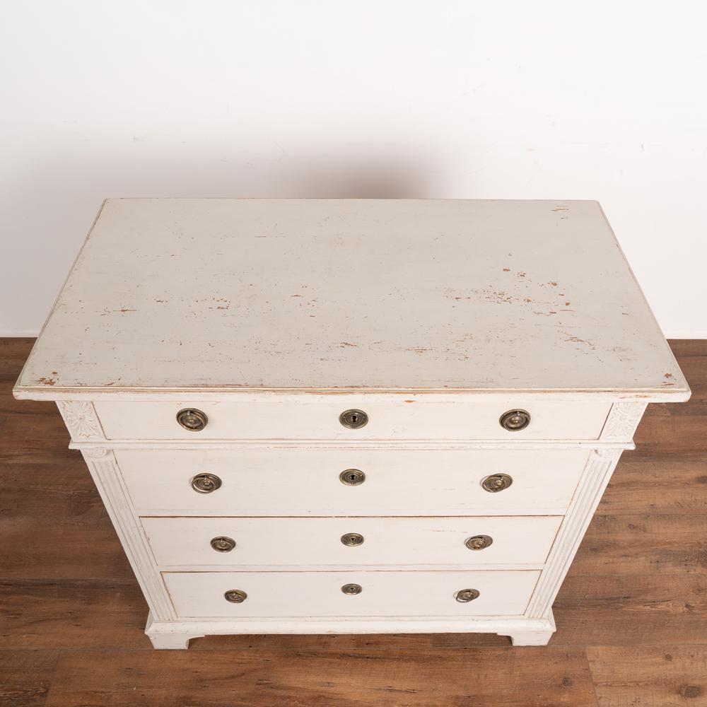 Pine Chest of Four Drawers Painted White, Denmark circa 1860-80 In Good Condition For Sale In Round Top, TX