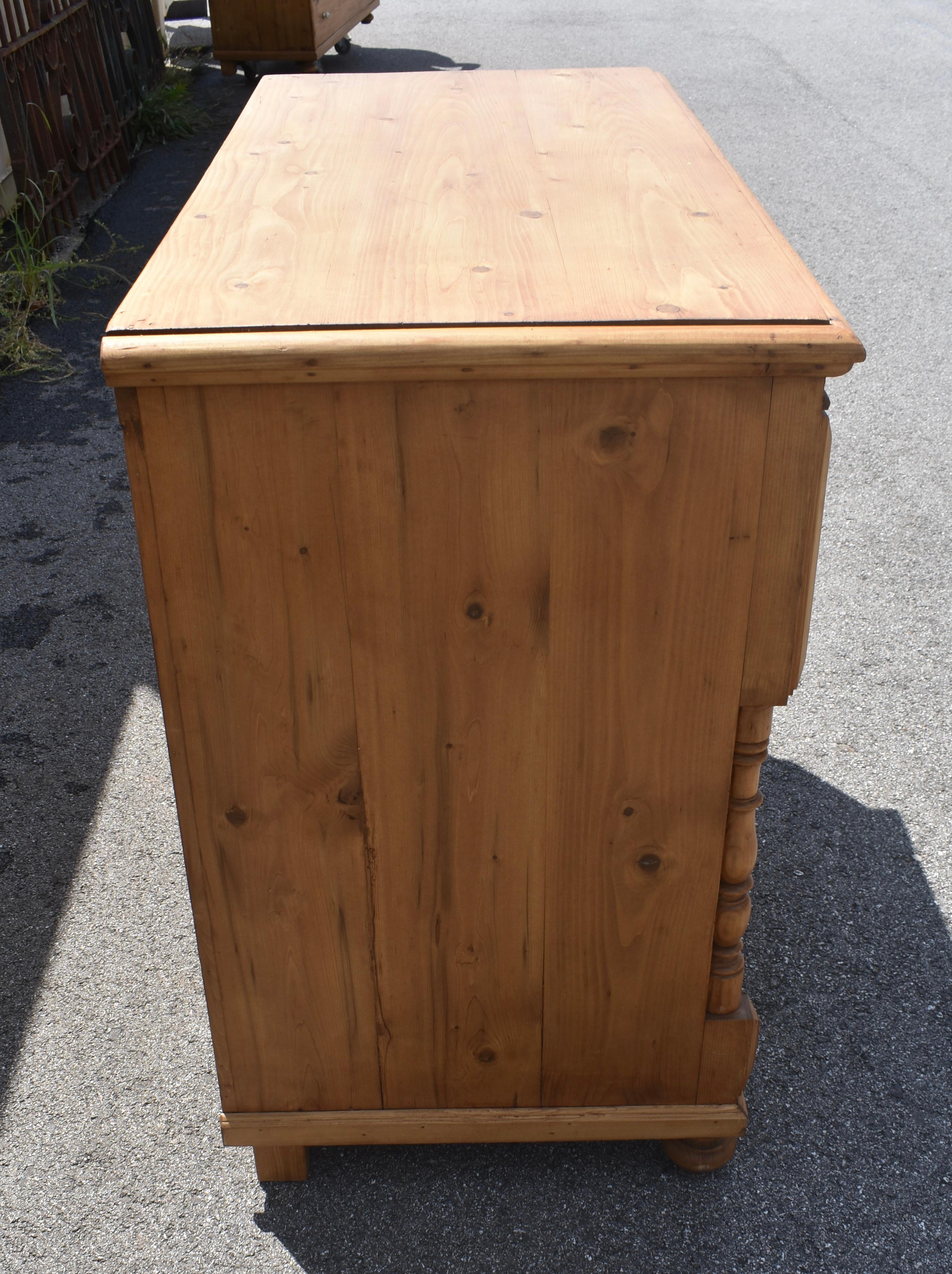 Pine Chest of Three Drawers For Sale 6