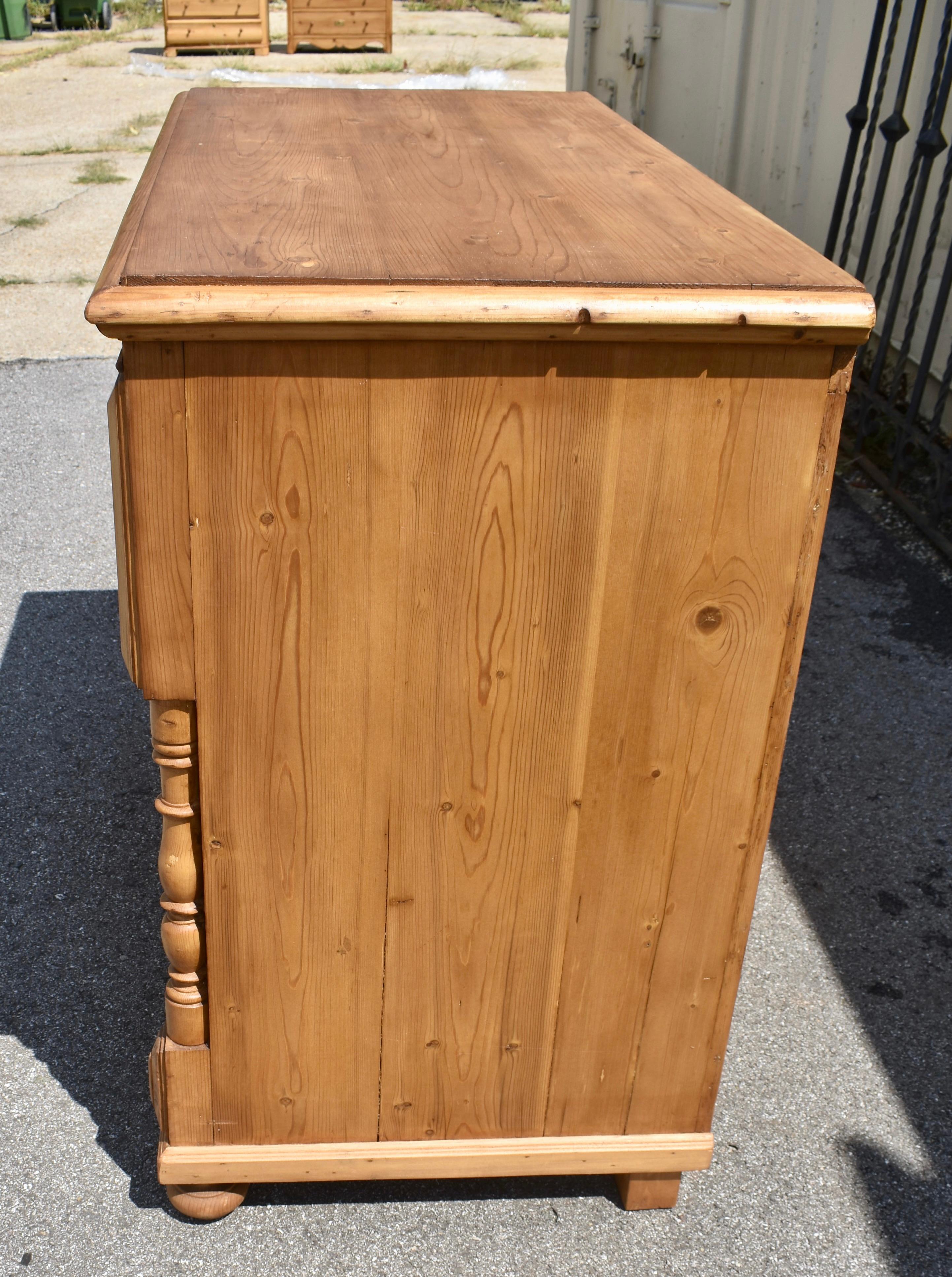 19th Century Pine Chest of Three Drawers For Sale