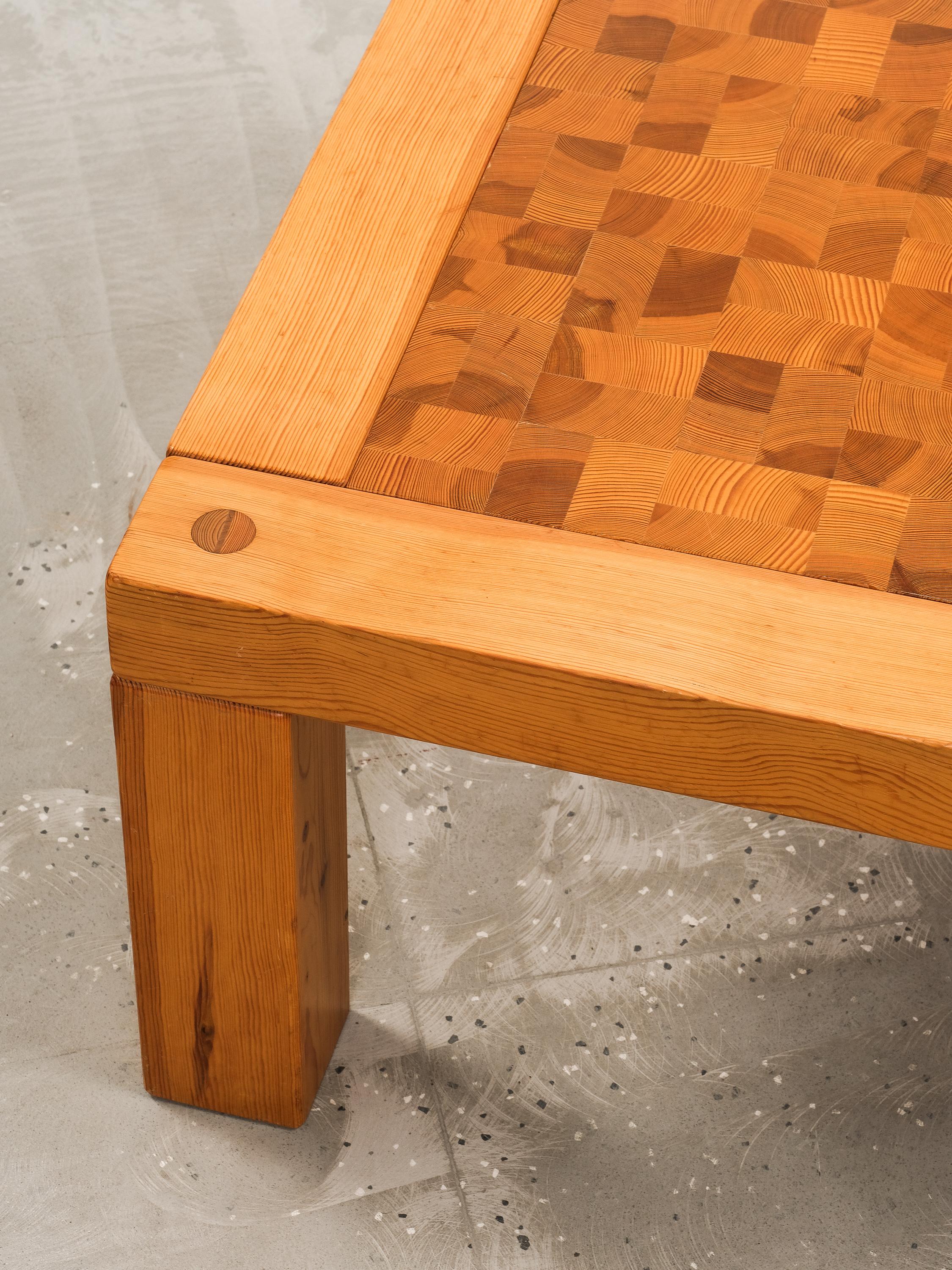 Mesa baja de pino de Jacob Kielland-Brandt, Dinamarca, Años 70 Escandinavo moderno en venta