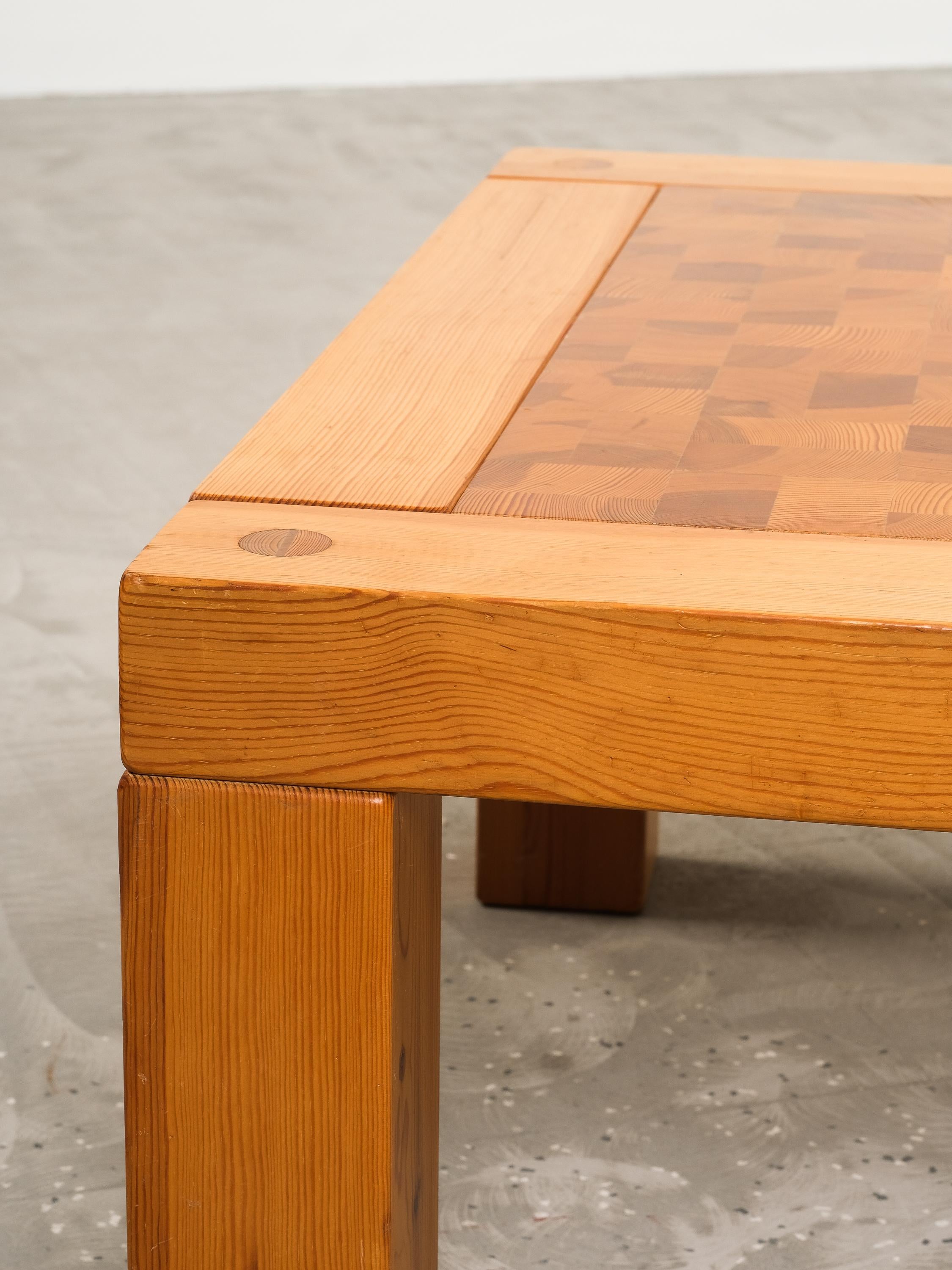 Mesa baja de pino de Jacob Kielland-Brandt, Dinamarca, Años 70 Pino en venta