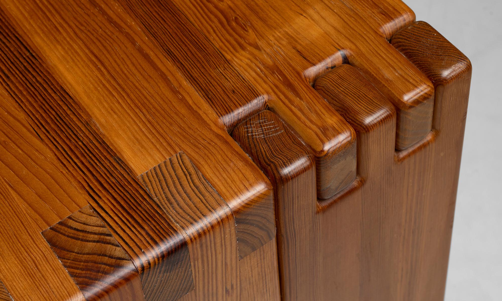 Table basse en pin, Danemark circa 1970 Bon état - En vente à Culver City, CA