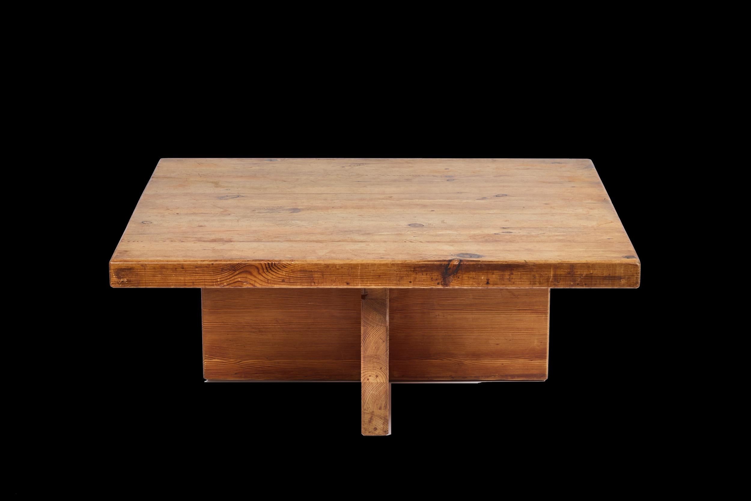 Table basse en pin en vente 2