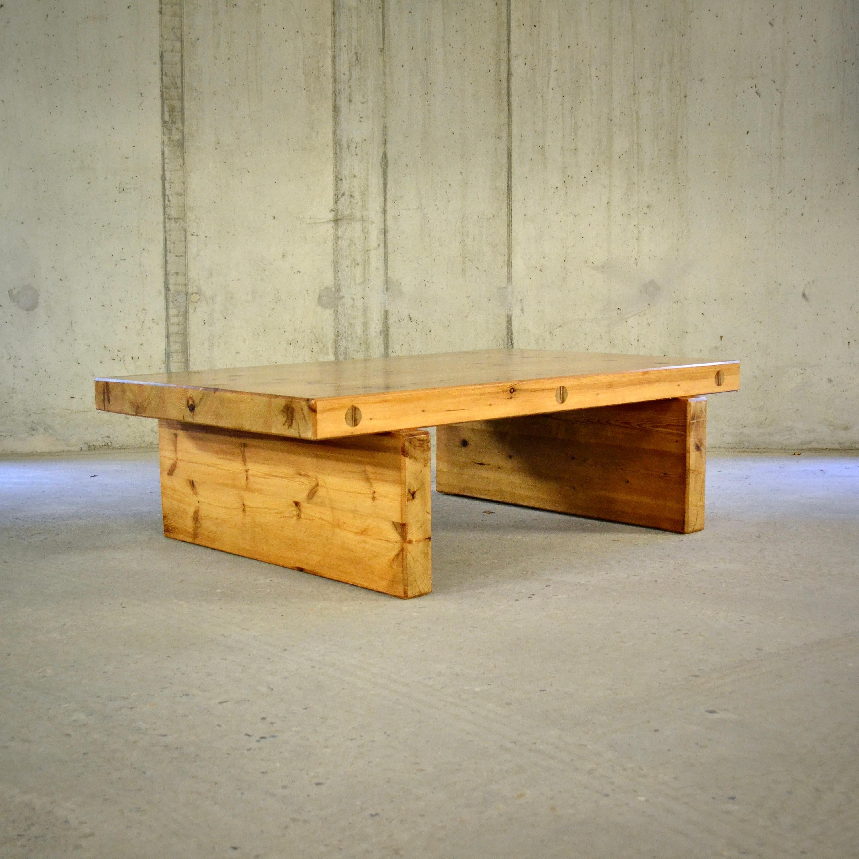 Pine Coffee Table, Roland Wilhelmsson, Sweden, 1970's For Sale 11