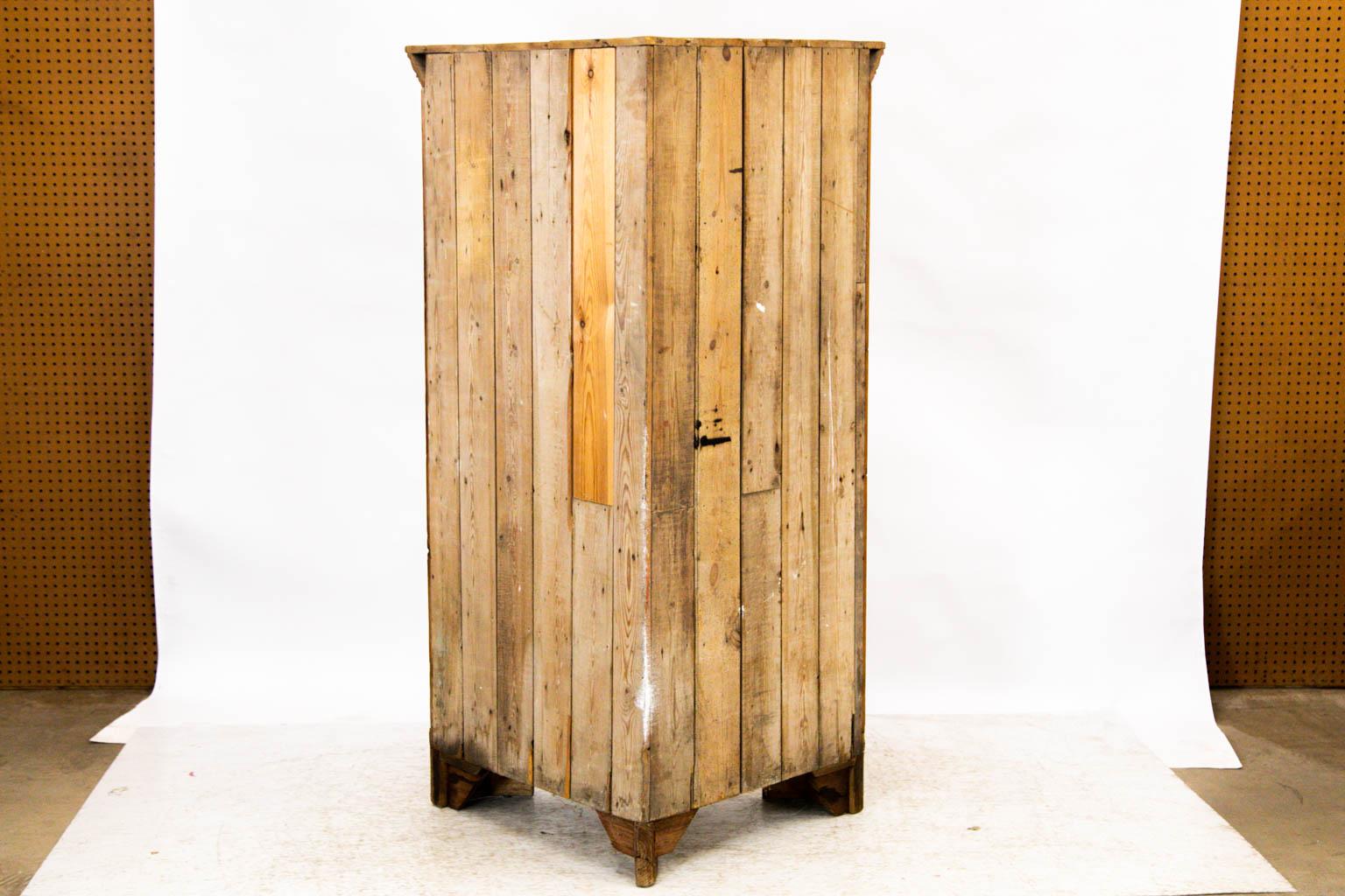 Early 19th Century Pine Corner Cupboard For Sale