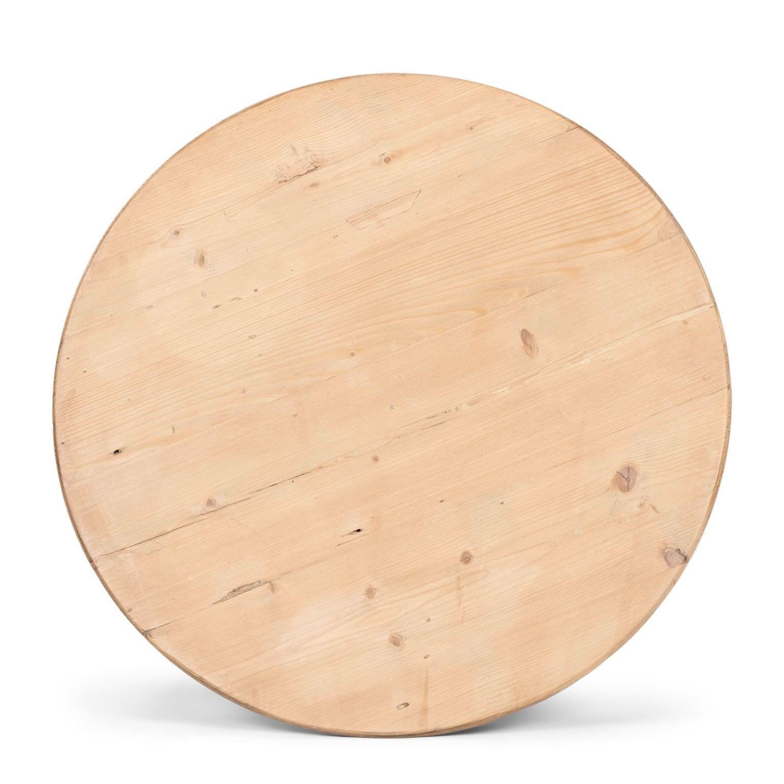 Mid-19th Century Pine Cricket Table with Gray-Painted Base For Sale