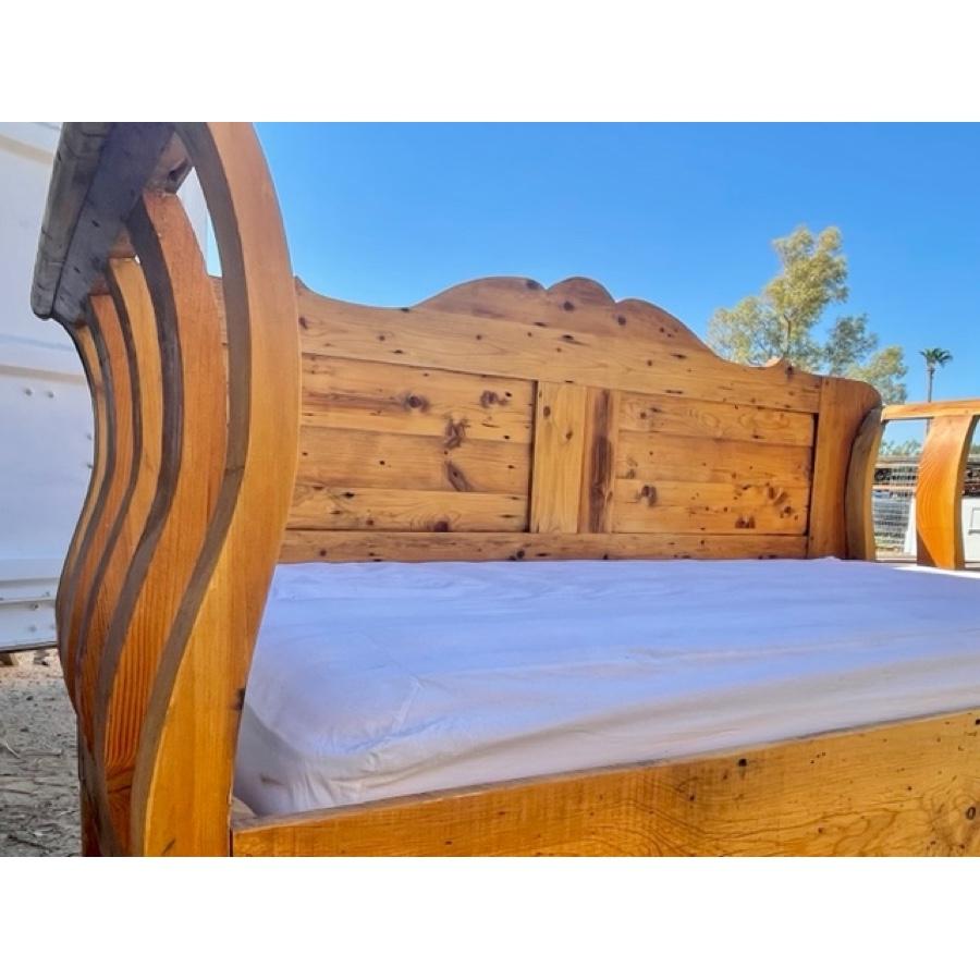 Pine Daybed, FR-1138 For Sale 3