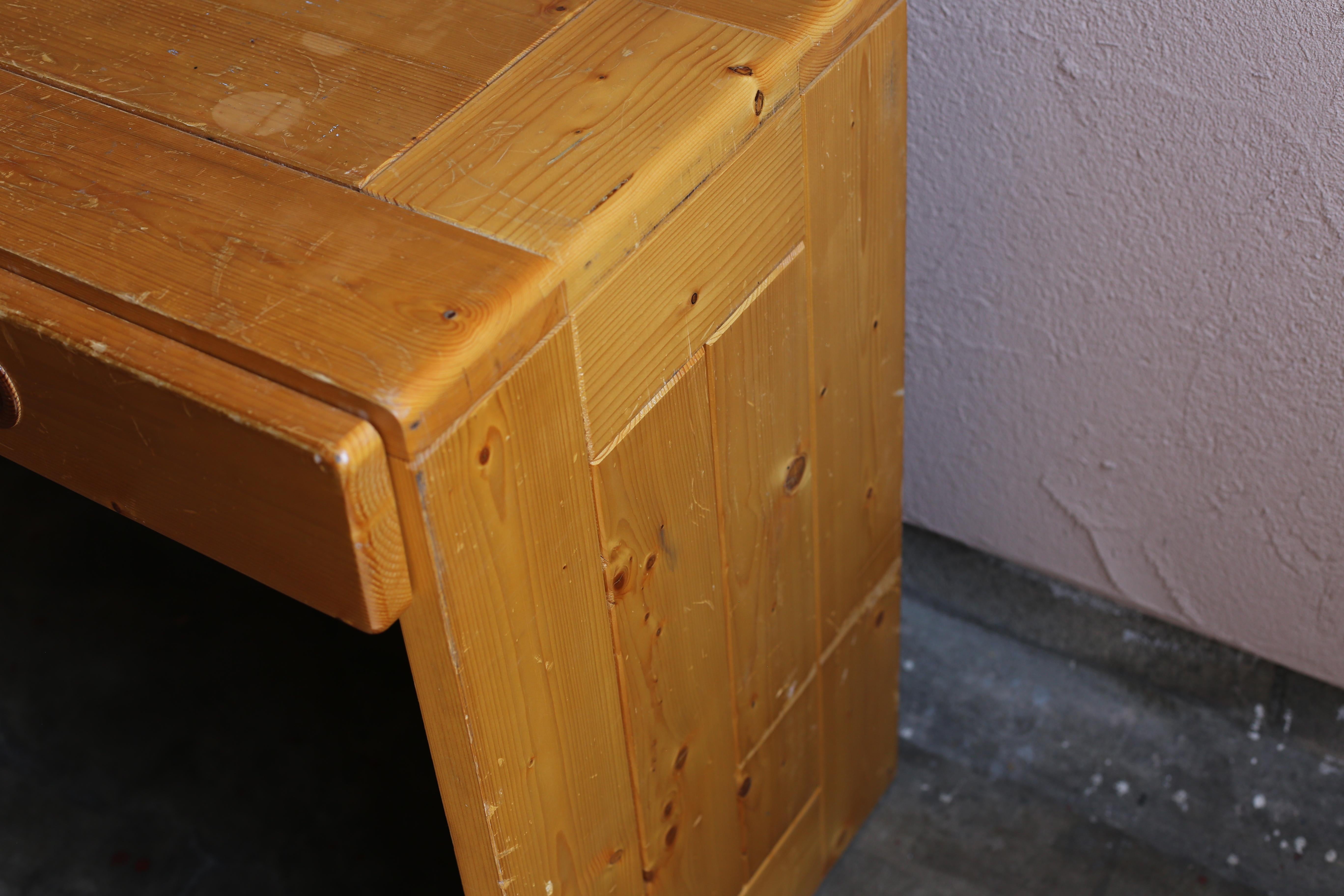 Pine Desk with Drawer from Les Arcs In Good Condition For Sale In Sammu-shi, Chiba