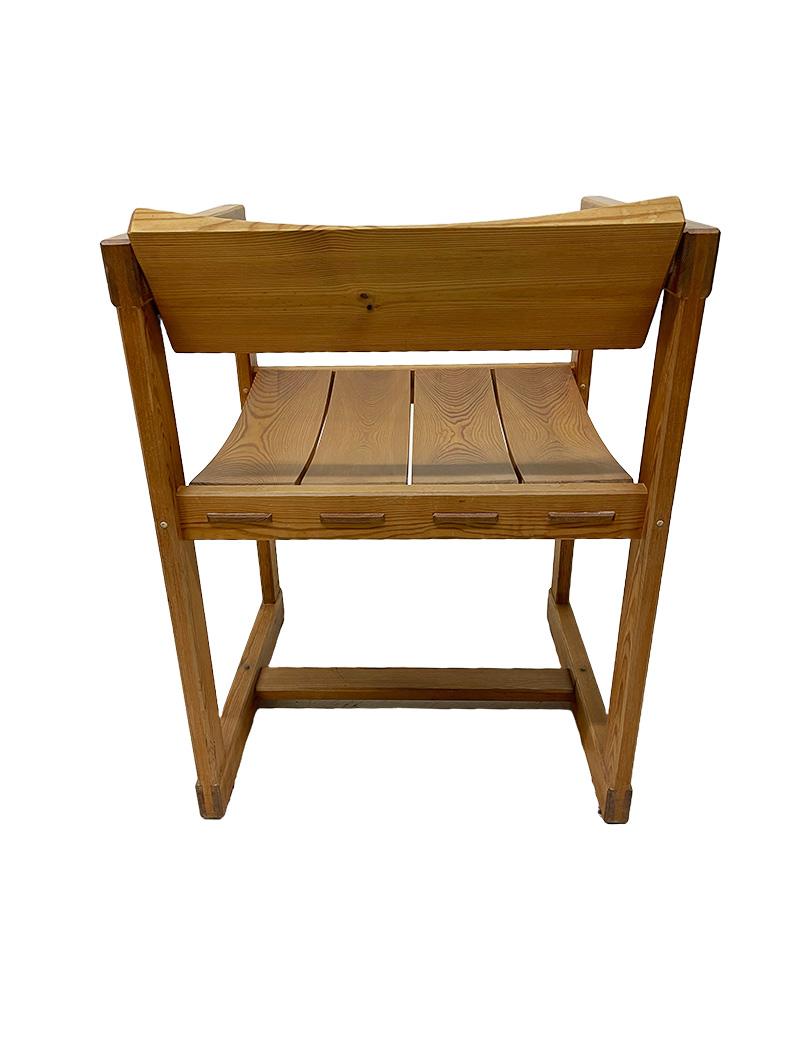 Fauteuils de salle à manger en pin par Edvin Helseth pour Stange Bruk, Norvège, années 1960 Bon état - En vente à Delft, NL