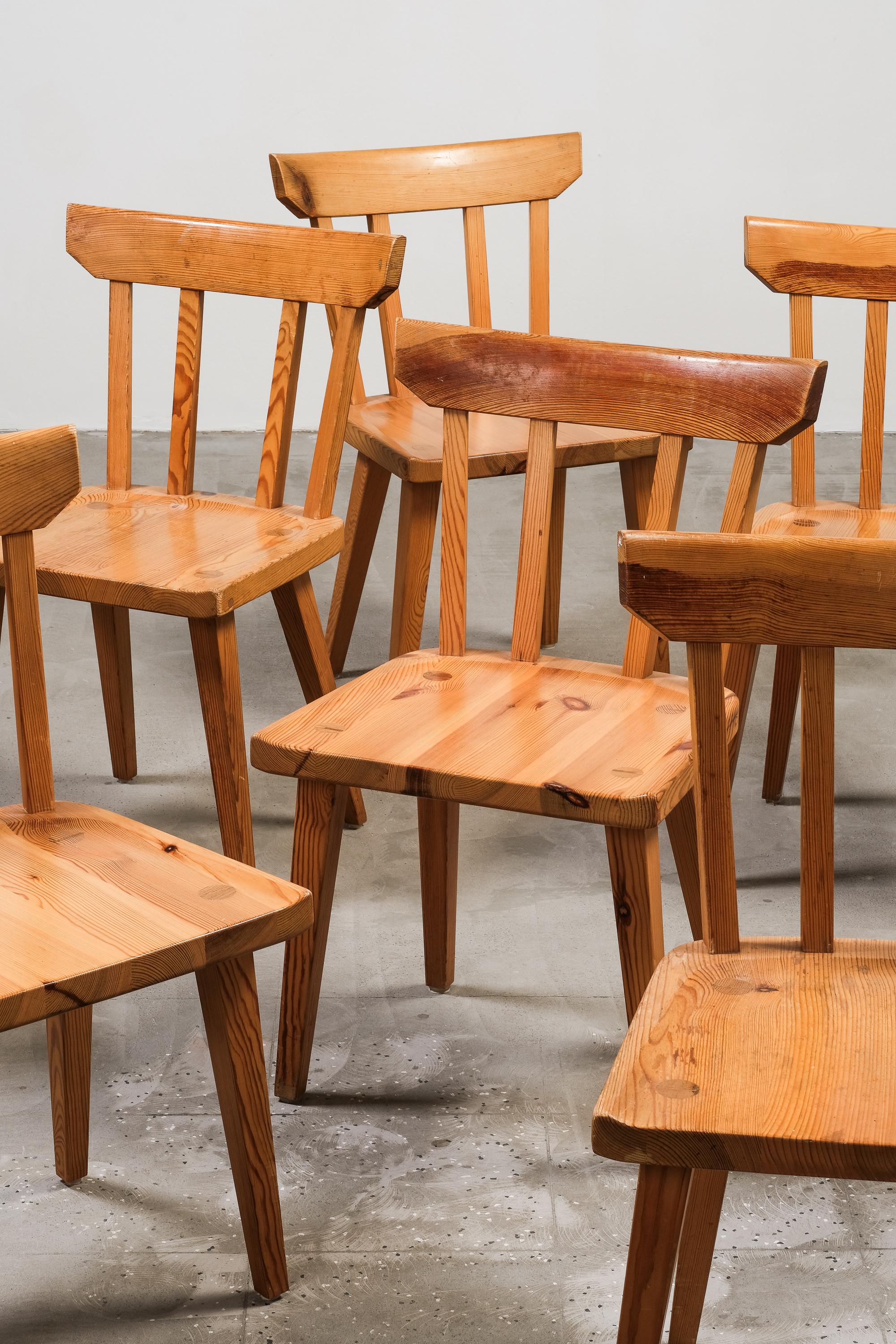 Scandinavo moderno Sedie da pranzo in pino di Göran Malmvall per Karl Andersson & Söner, anni '70, set di 8 pezzi in vendita