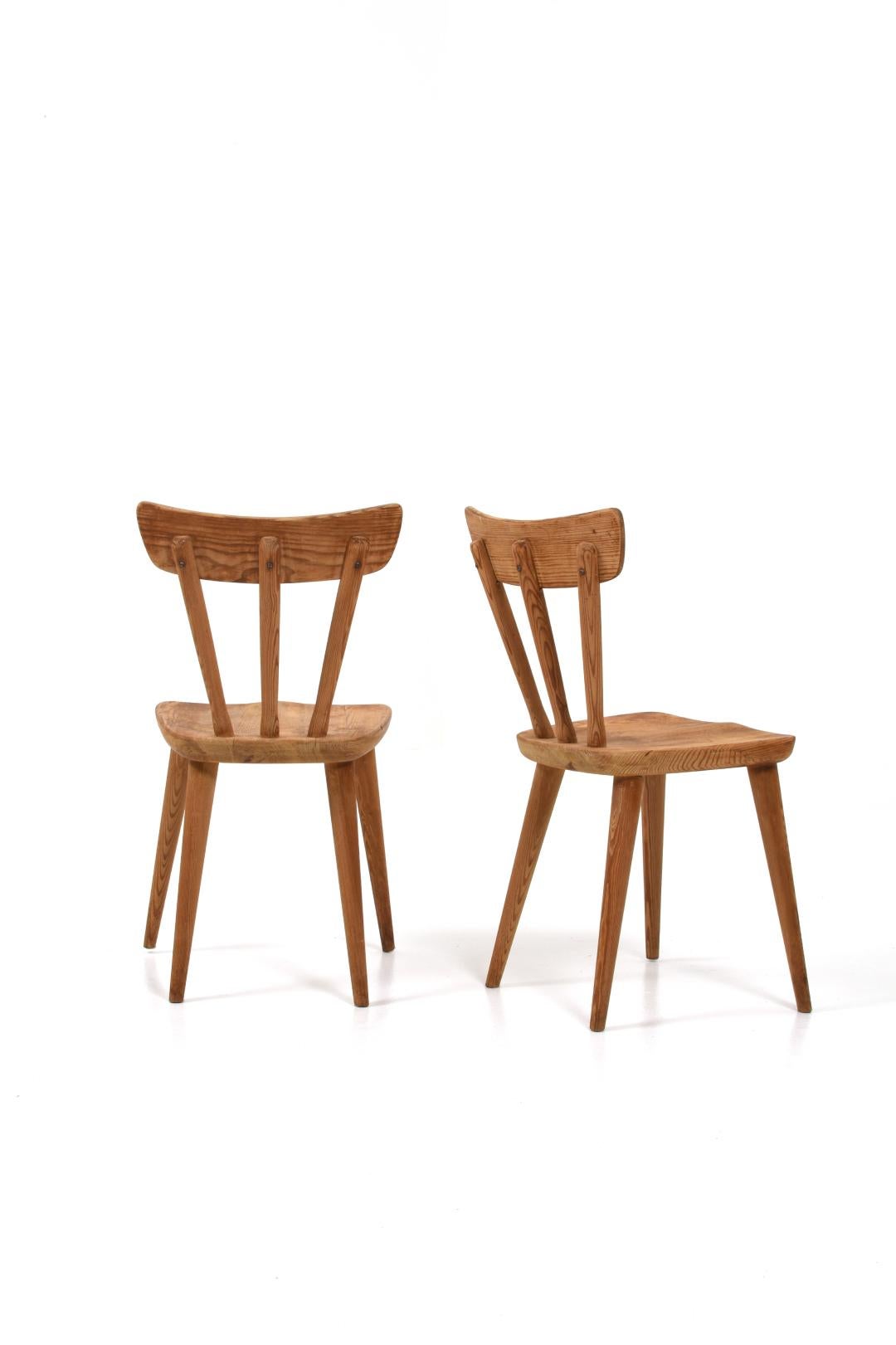 Pine Dining Chairs by Göran Malmvall for Svensk Fur, Set of 4 For Sale 3
