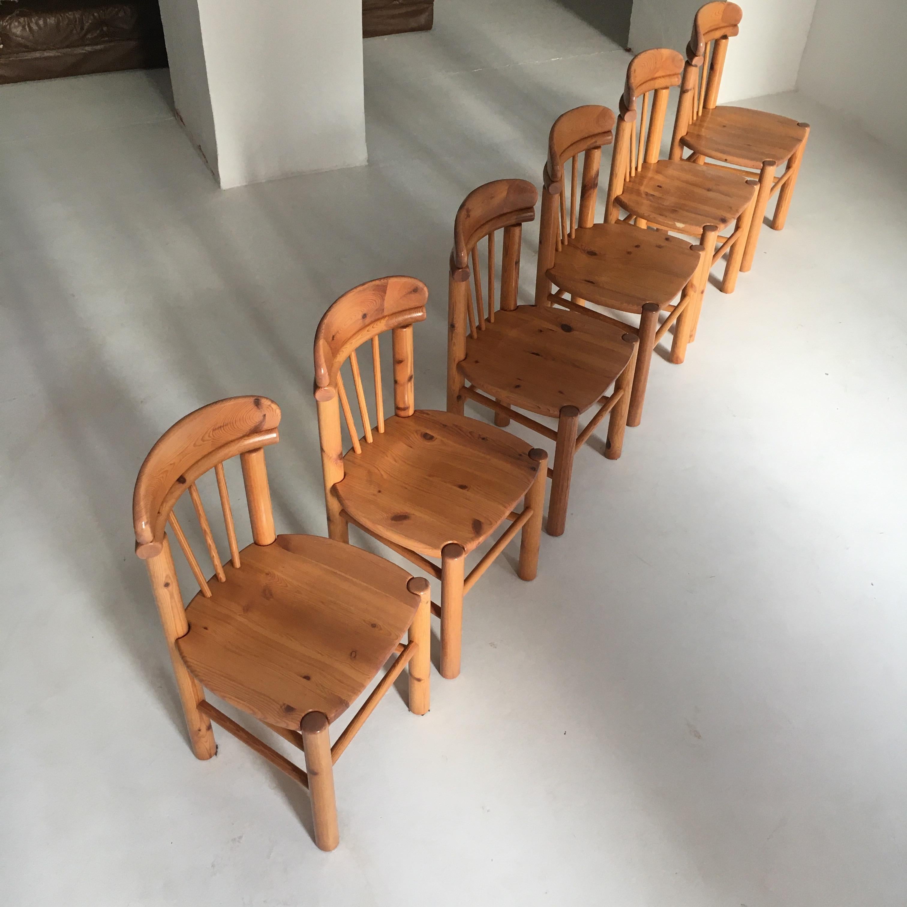 Pine dining chairs Rainer Daumiller set of six, Denmark, 1970.
  