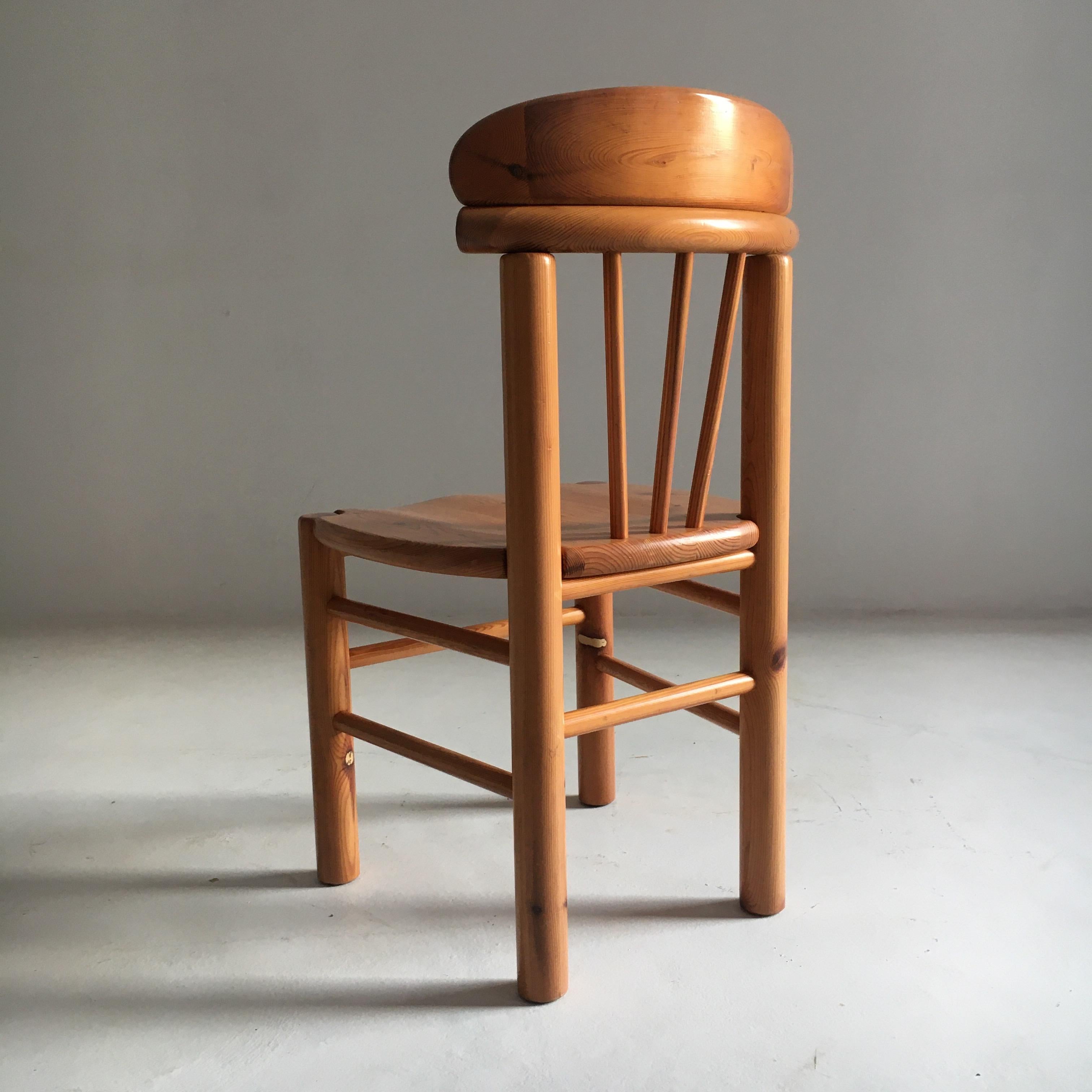 Pino Set di sei sedie da pranzo in pino Rainer Daumiller, Danimarca, 1970 in vendita