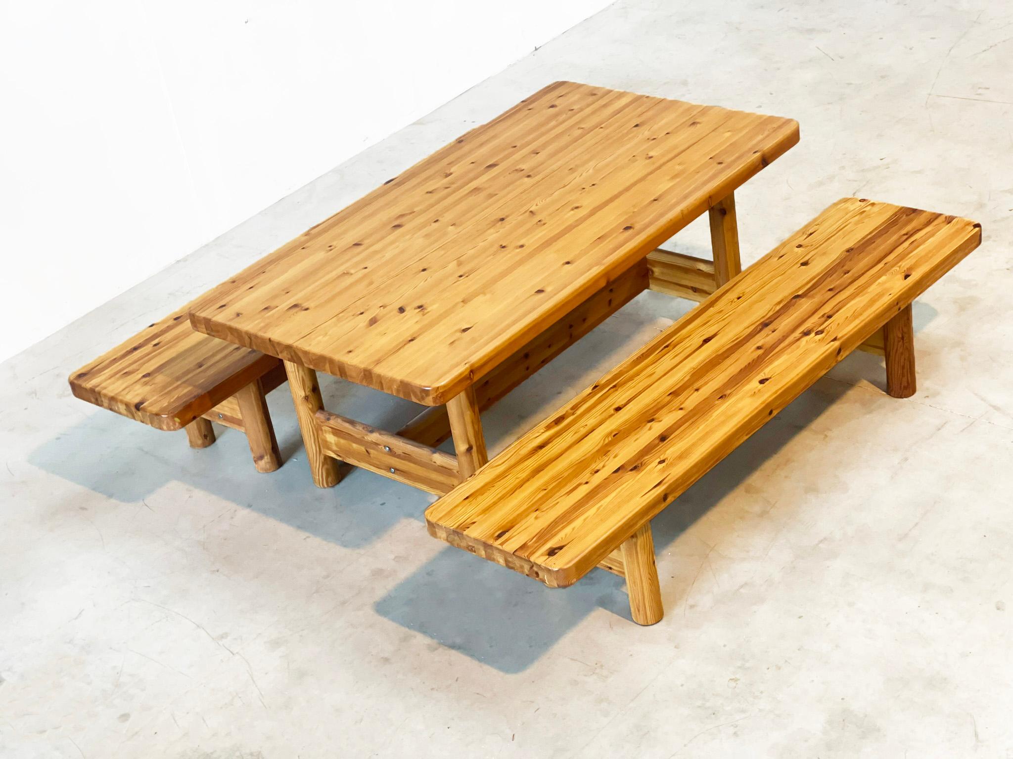 Late 20th Century Pine dining set by Knud Friis & Elmar Moltke Nielsen for Friis & Moltke For Sale