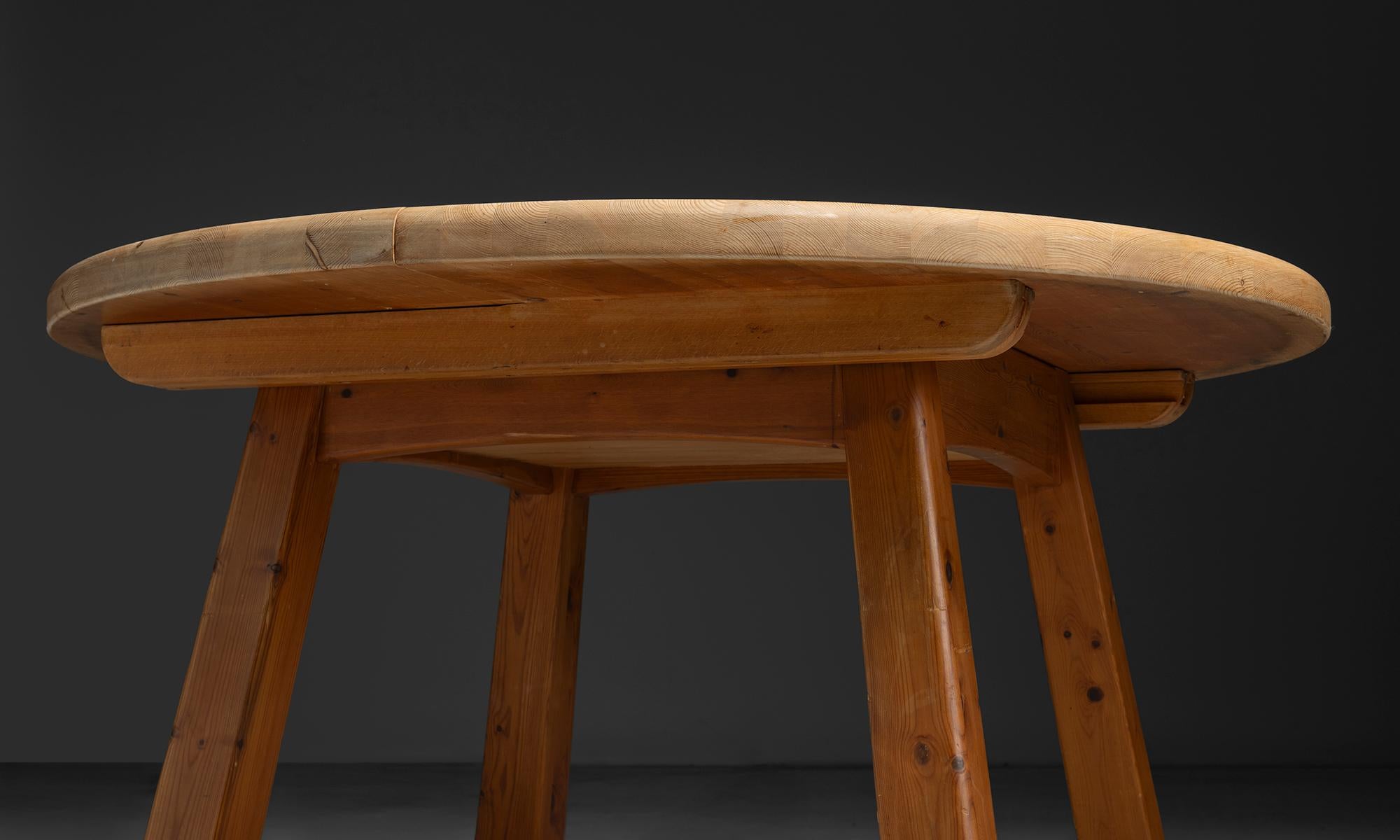 Pine Dining Table by Wasa Mobel, Germany circa 1990 For Sale 1