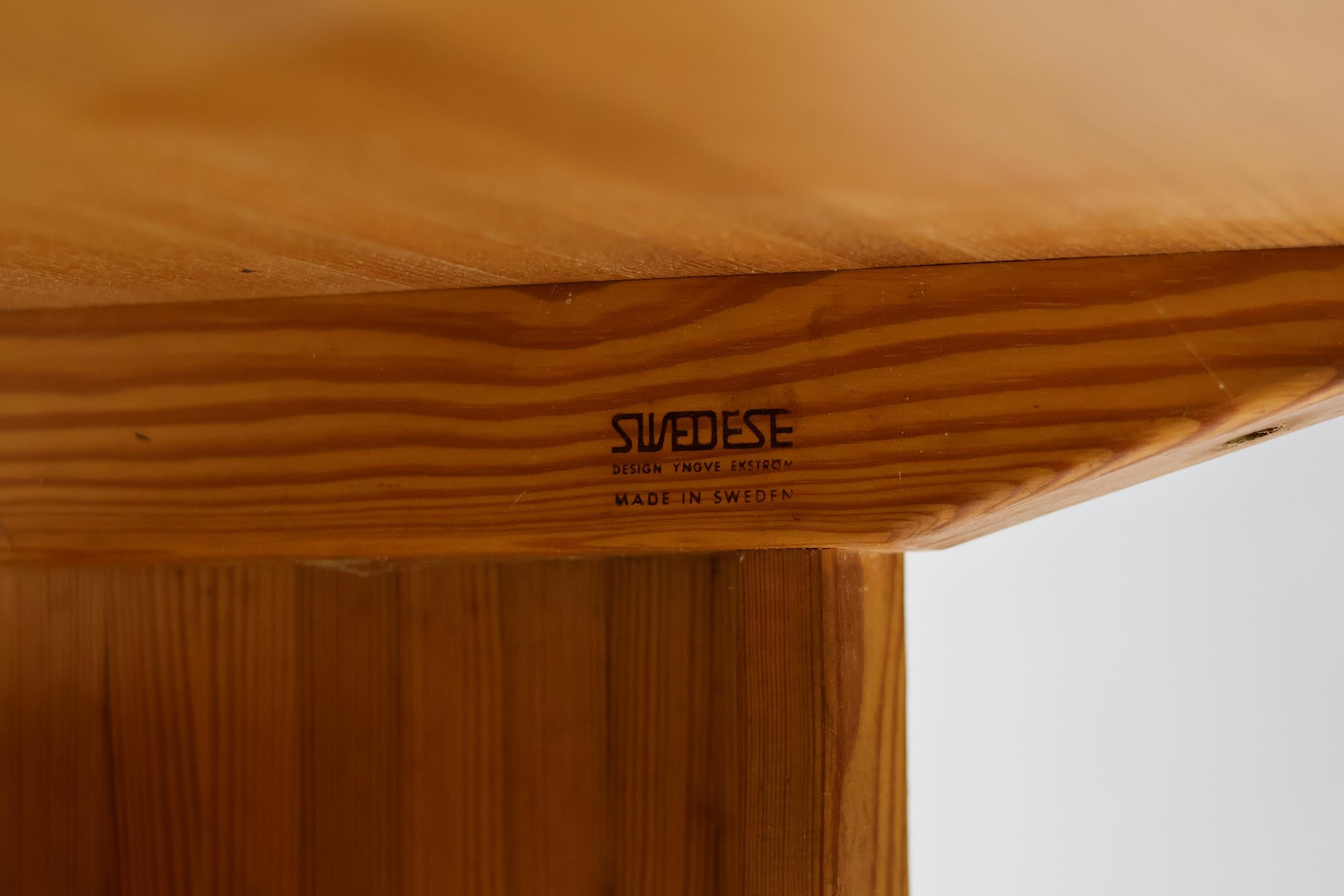 Table de salle à manger en pin par Yngve Ekström, Suède, 1960 en vente 5
