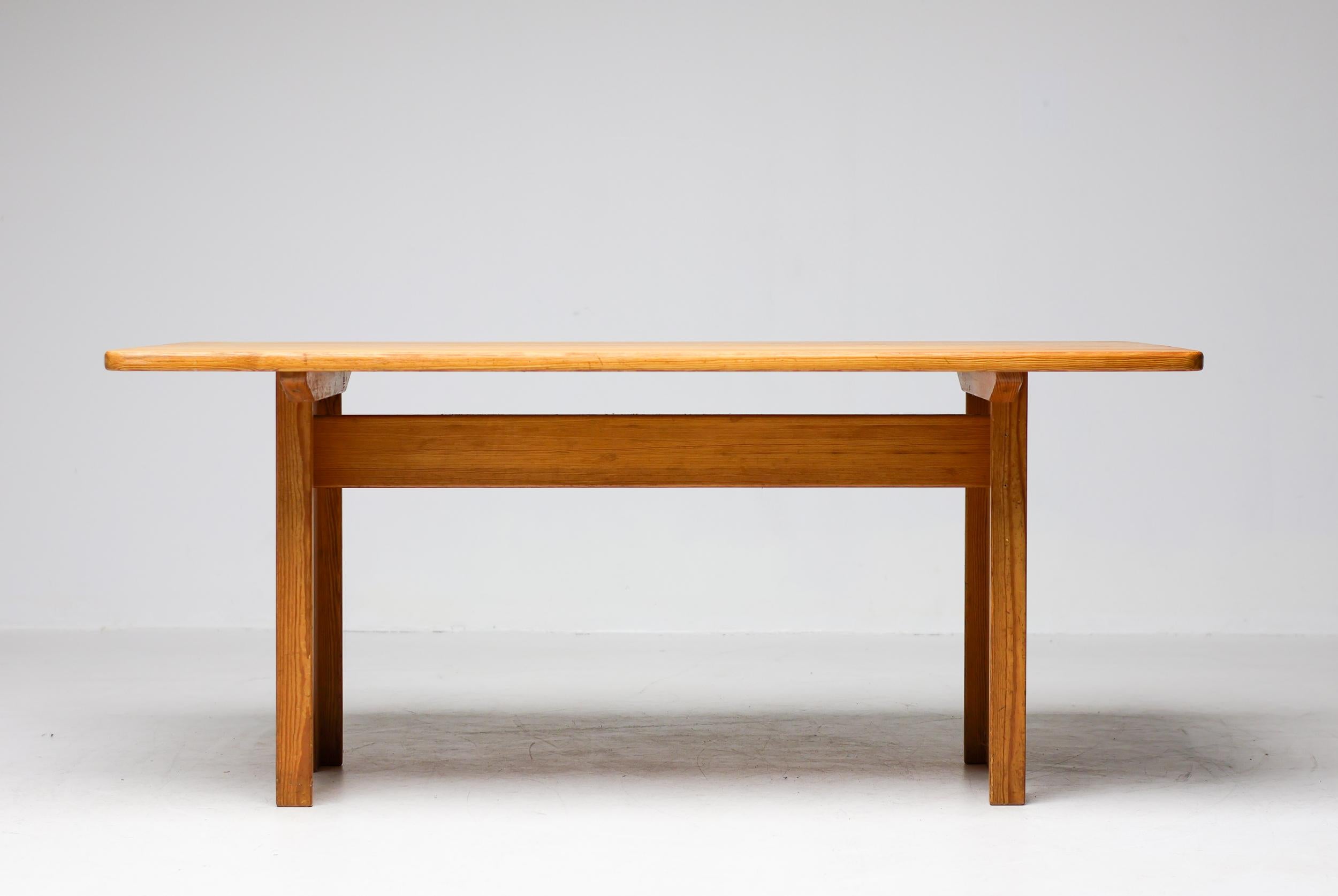 Scandinave moderne Table de salle à manger en pin par Yngve Ekström, Suède, 1960 en vente