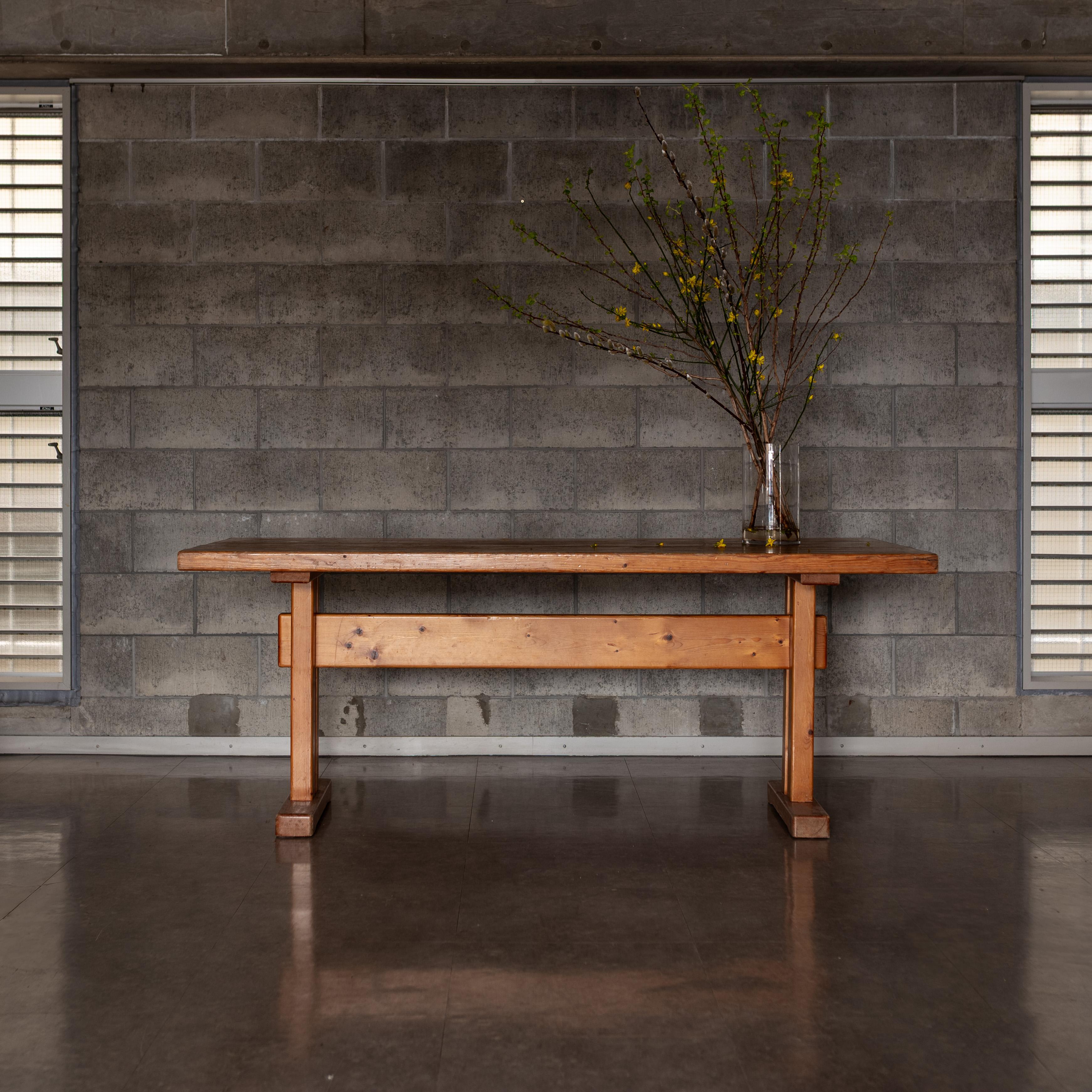 Table de salle à manger en pin, Charlotte Perriand pour Les Arcs, 1970 en vente 8