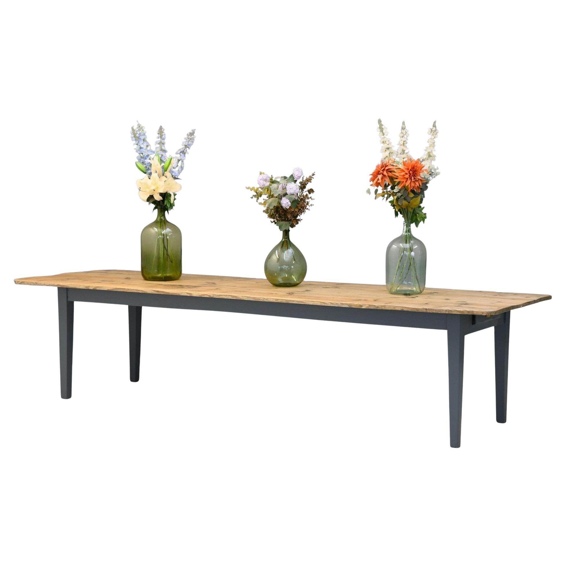 Table à manger en pin en vente