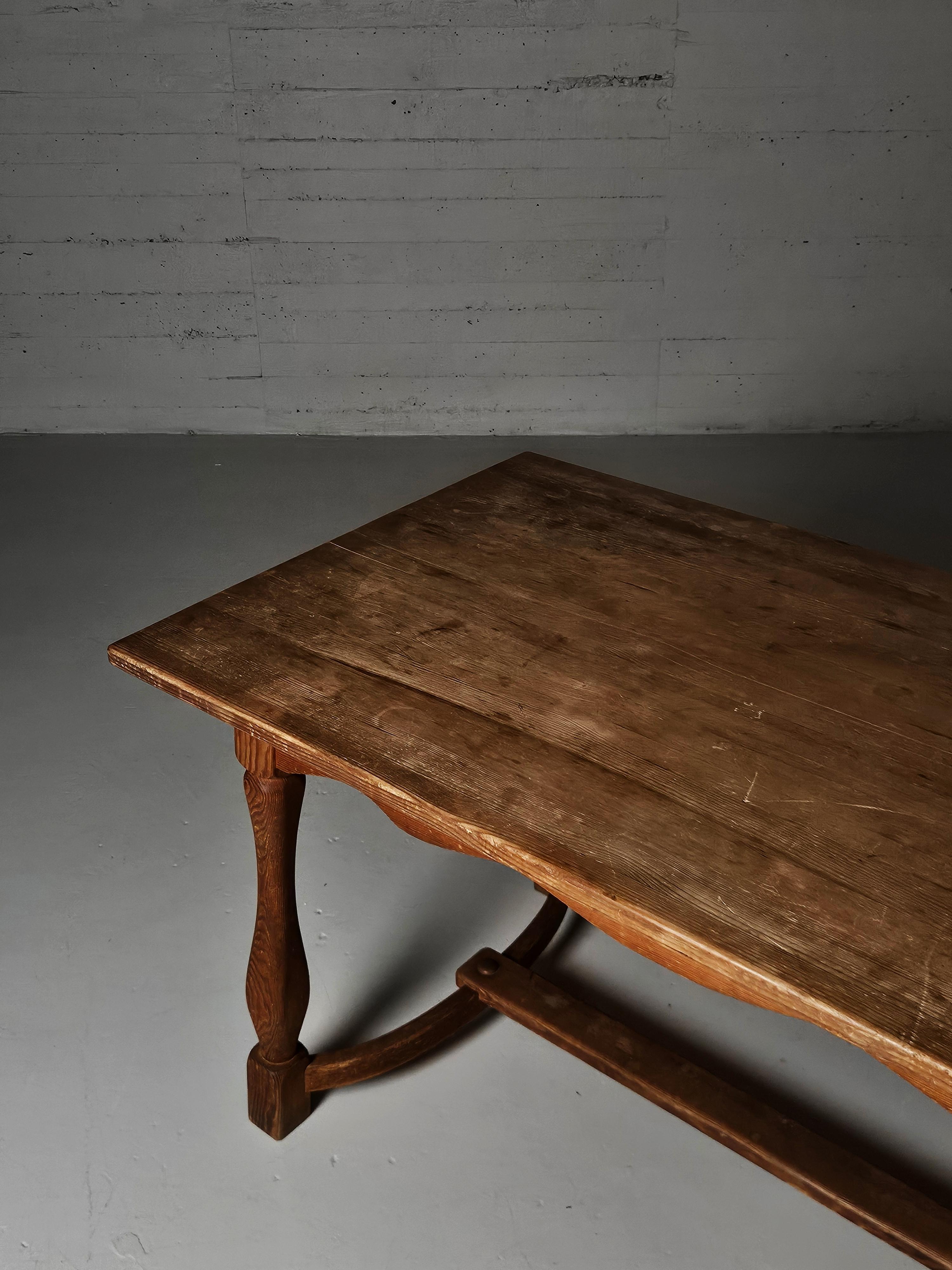 20ième siècle Table de salle à manger Hytte par Nordiska Kompaniet, Suède, années 1940 en vente