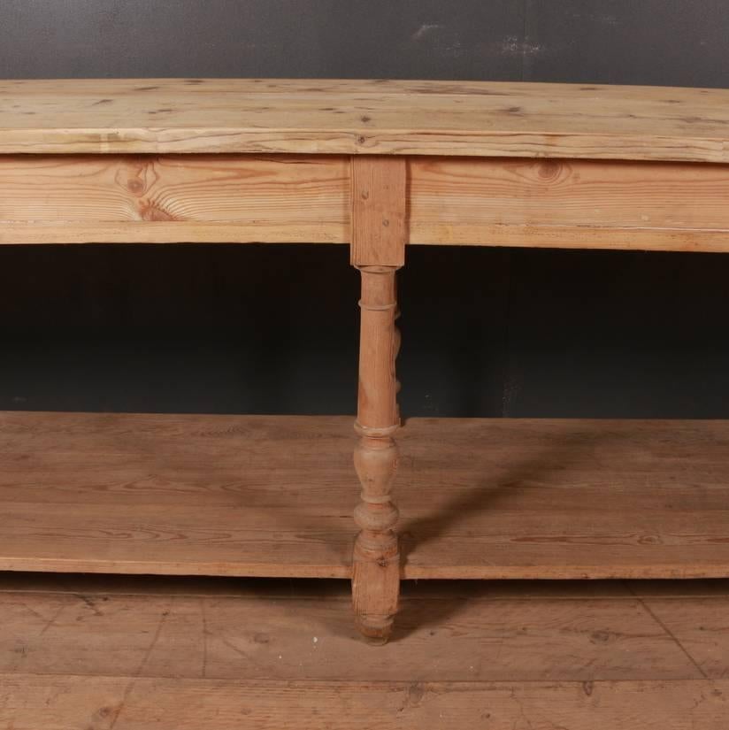 Pine Drapers Table In Good Condition In Leamington Spa, Warwickshire