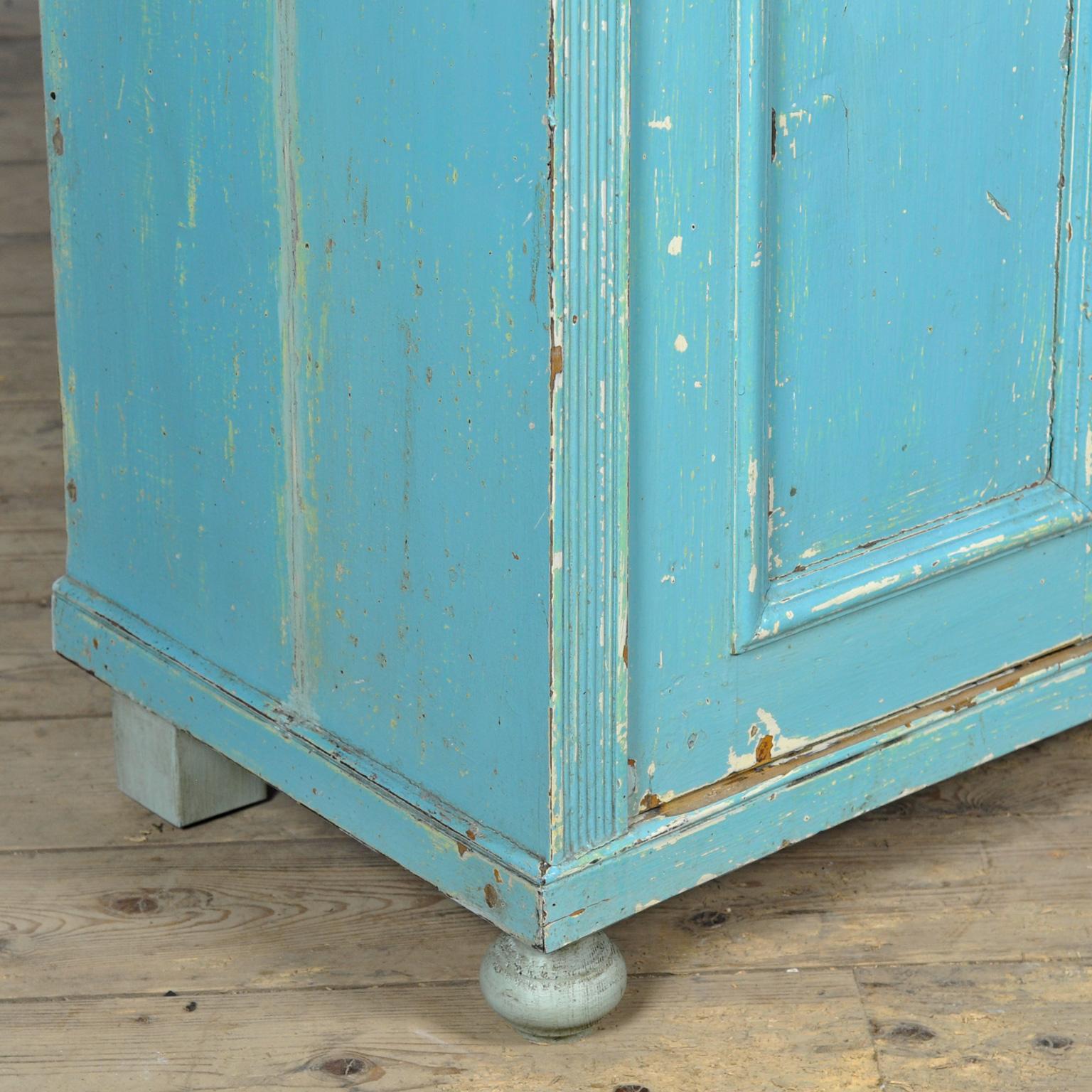 Pine dresser, 1910s For Sale 3